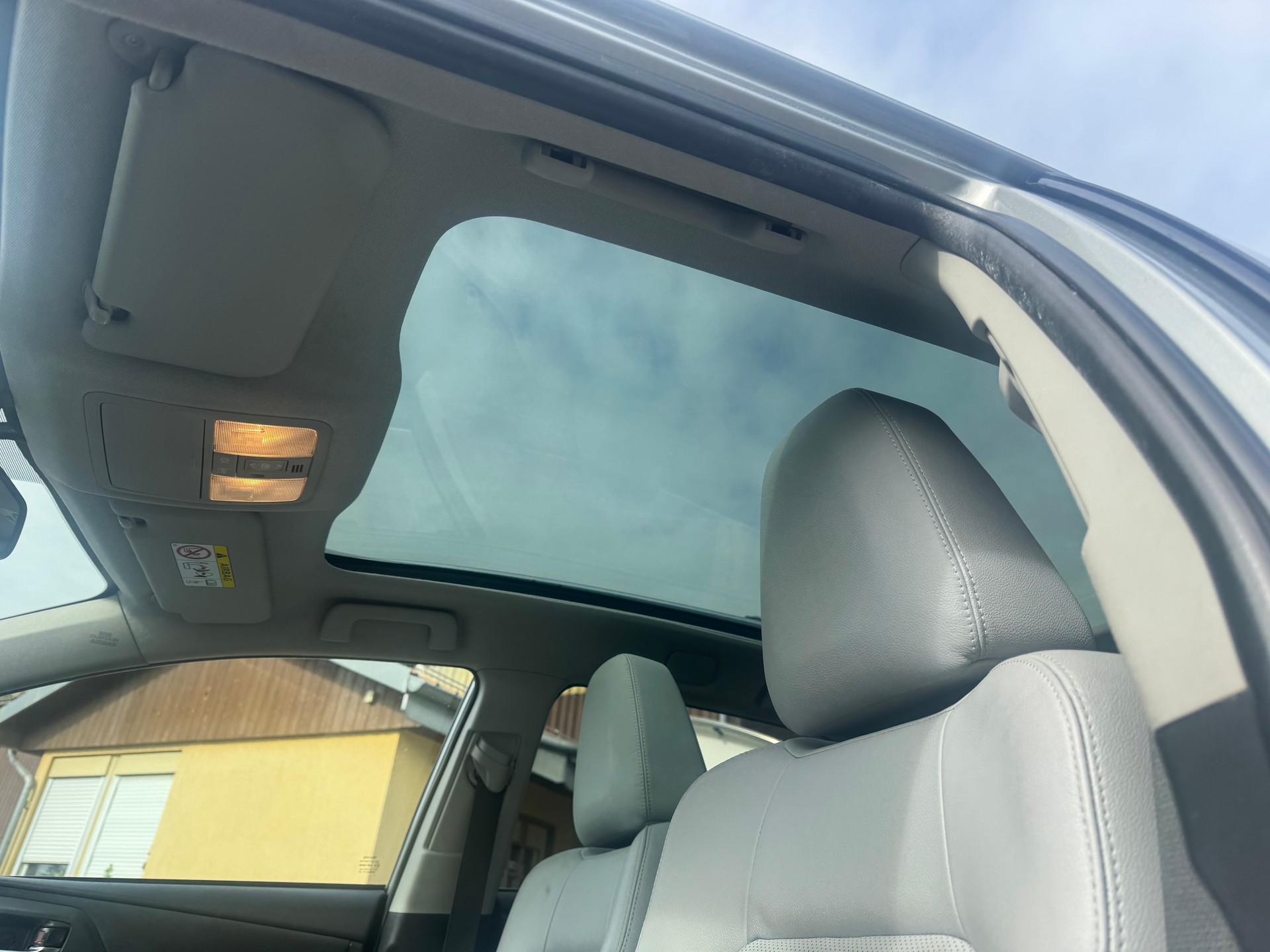 TOYOTA Auris Touring Sports 1.8 16V HSD Linea Luna-image-10