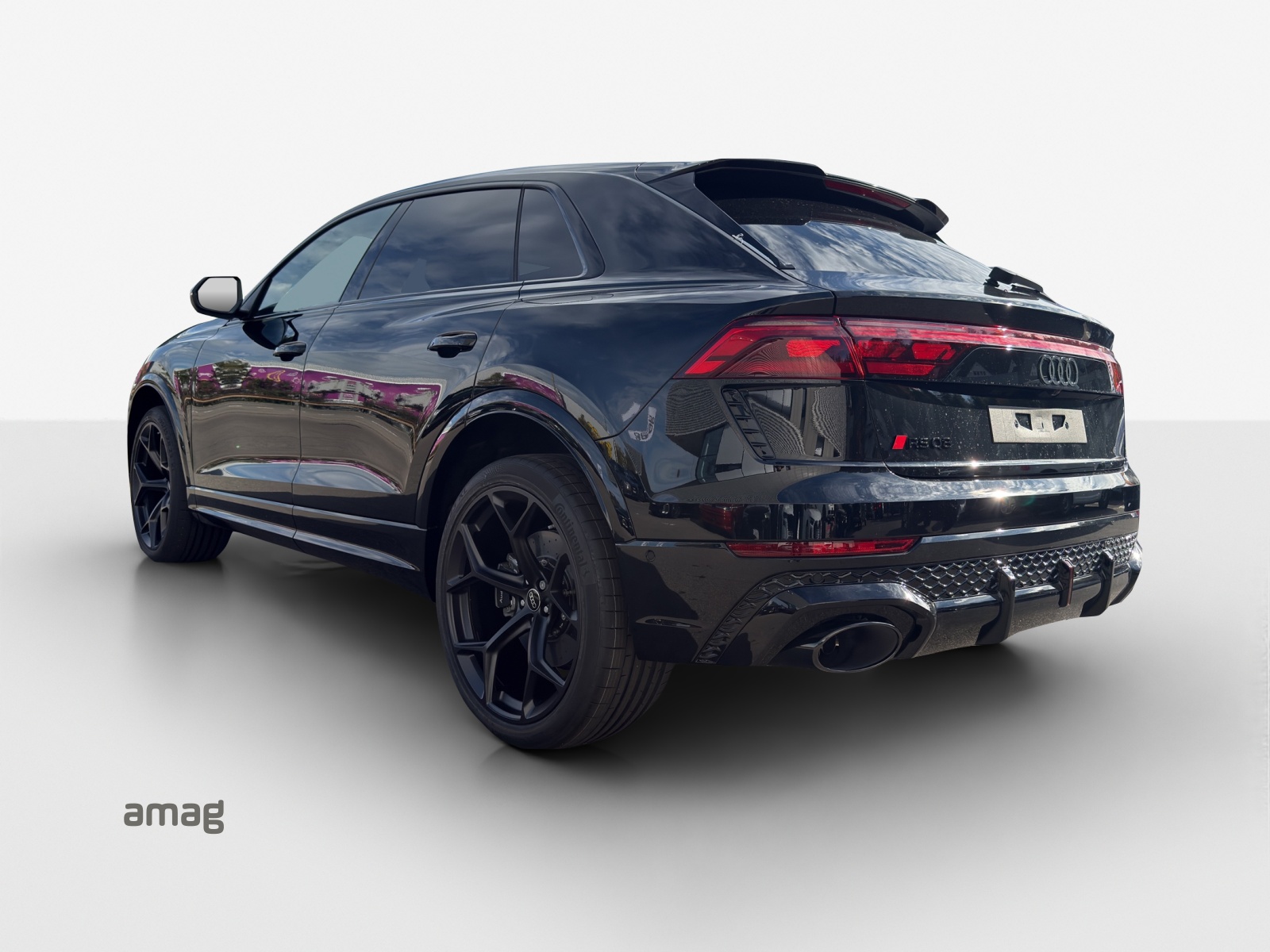 AUDI RSQ8 performance quattro-image-2