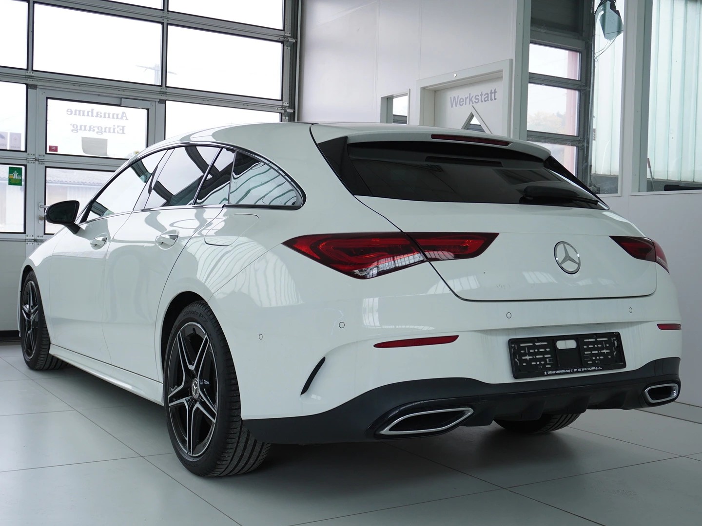 MERCEDES-BENZ CLA Shooting Brake 200 AMG Line 7G-DCT-showroom-element-1