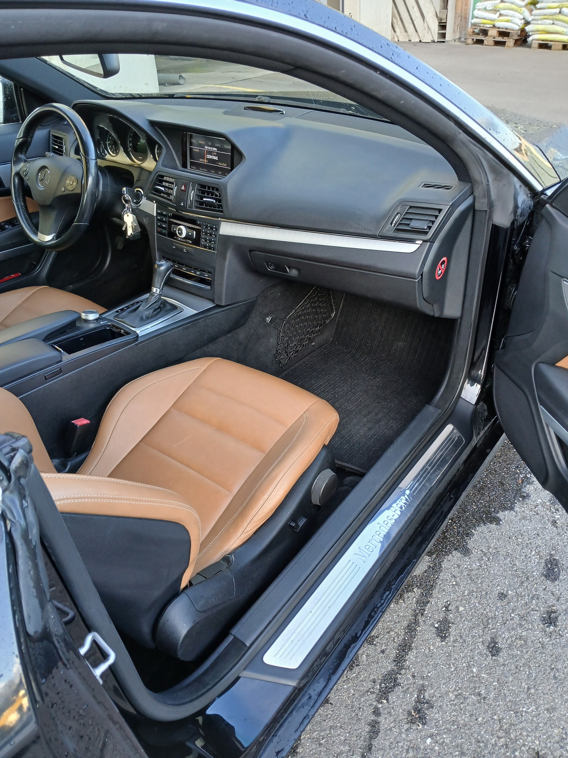 MERCEDES-BENZ E 350 CDI BlueEF Avantgarde-image-1