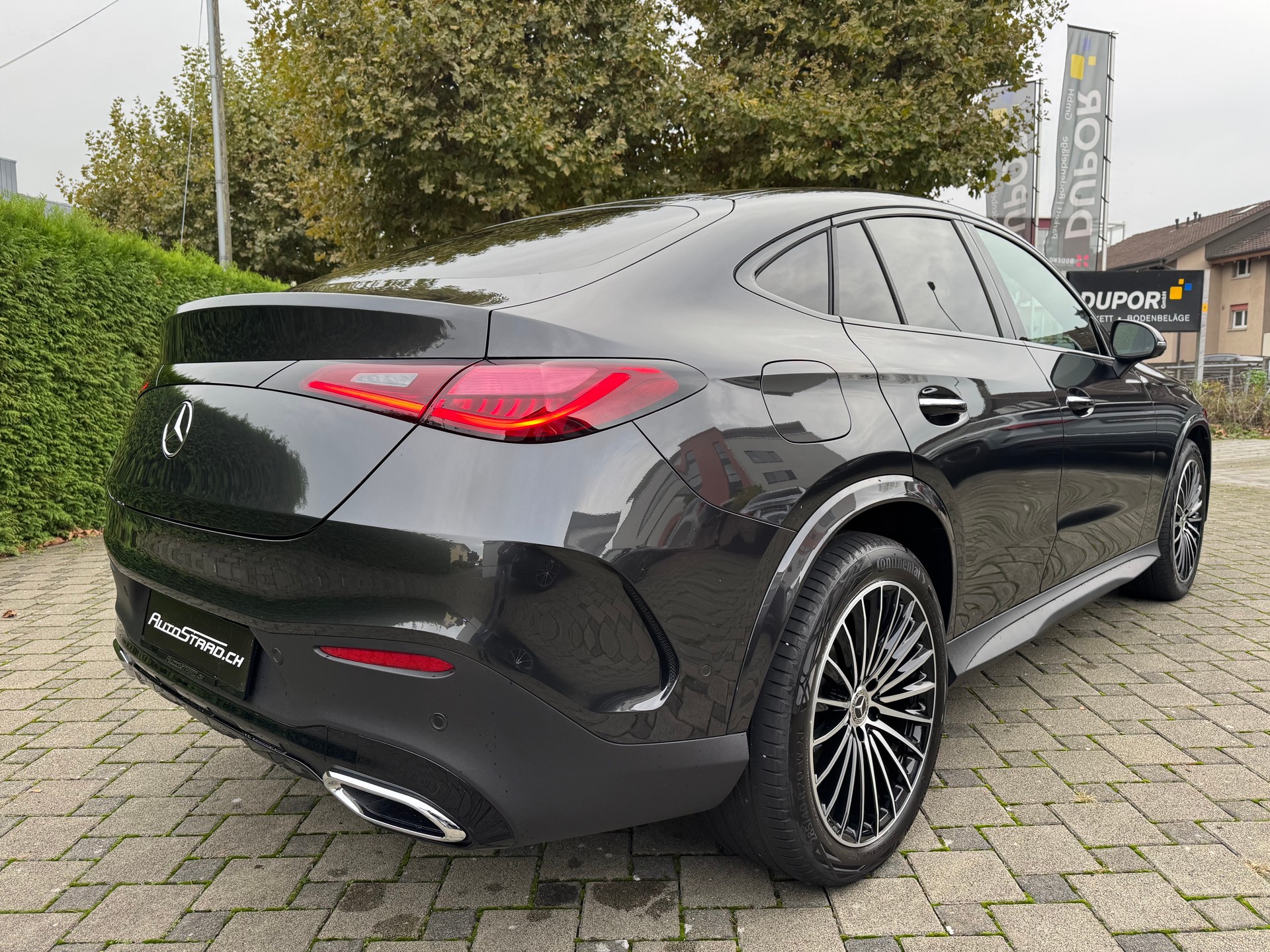 MERCEDES-BENZ GLC Coupé 220 d AMG Line 4Matic 9G-Tronic-image-3