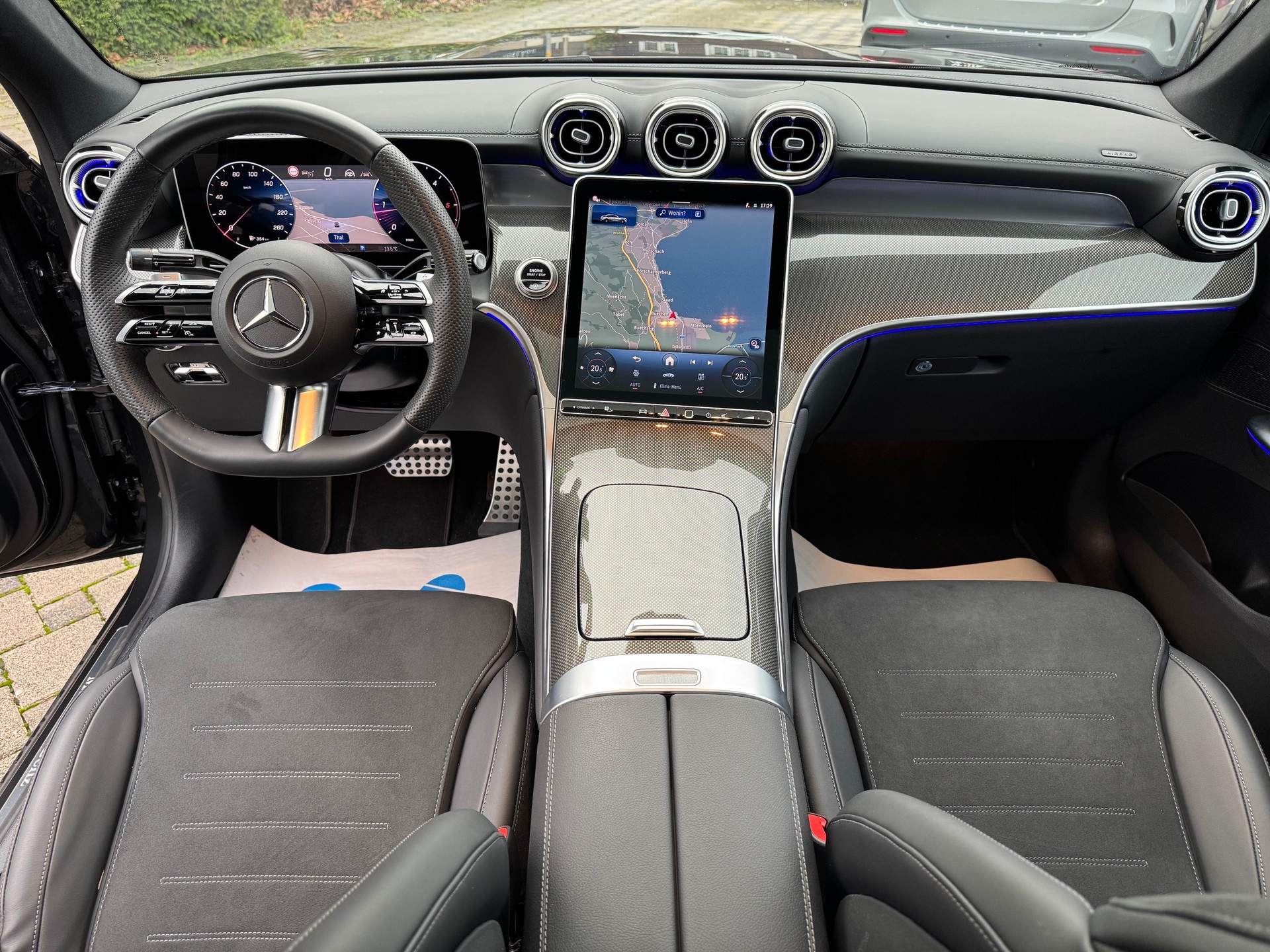 MERCEDES-BENZ GLC Coupé 220 d AMG Line 4Matic 9G-Tronic-image-9