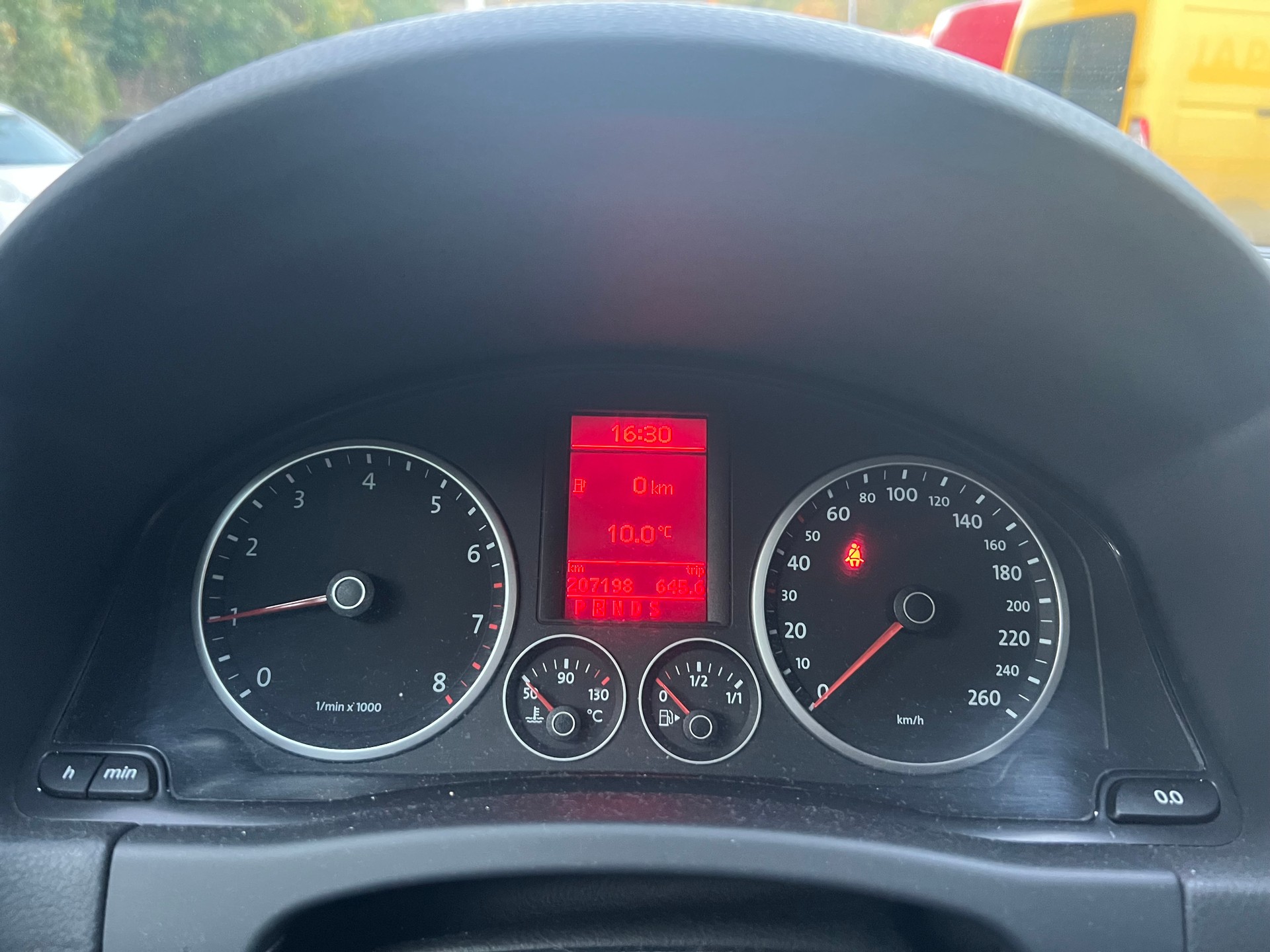 VW Tiguan 2.0 TSI Sport&Style Tiptronic-image-12