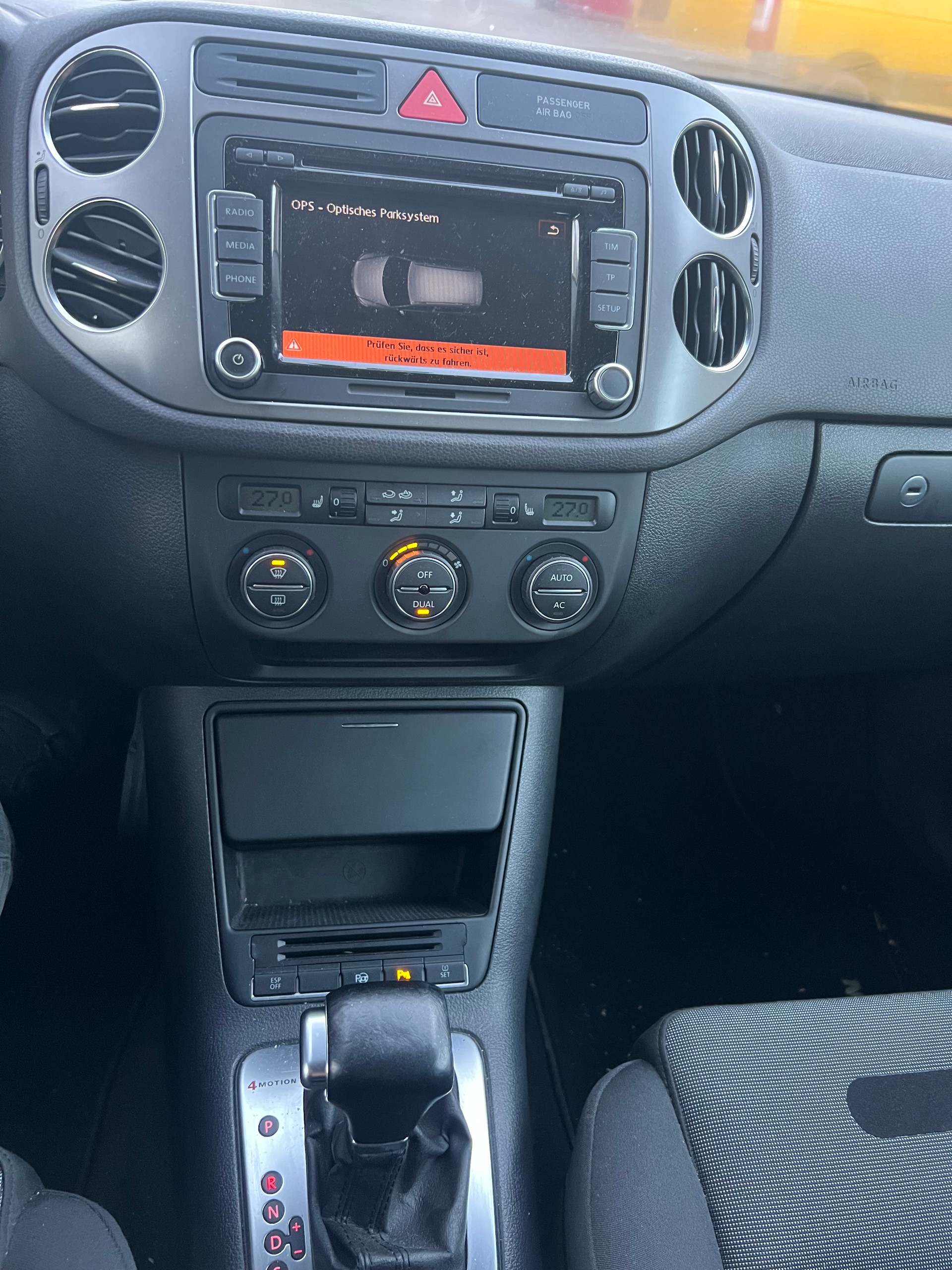 VW Tiguan 2.0 TSI Sport&Style Tiptronic-image-11
