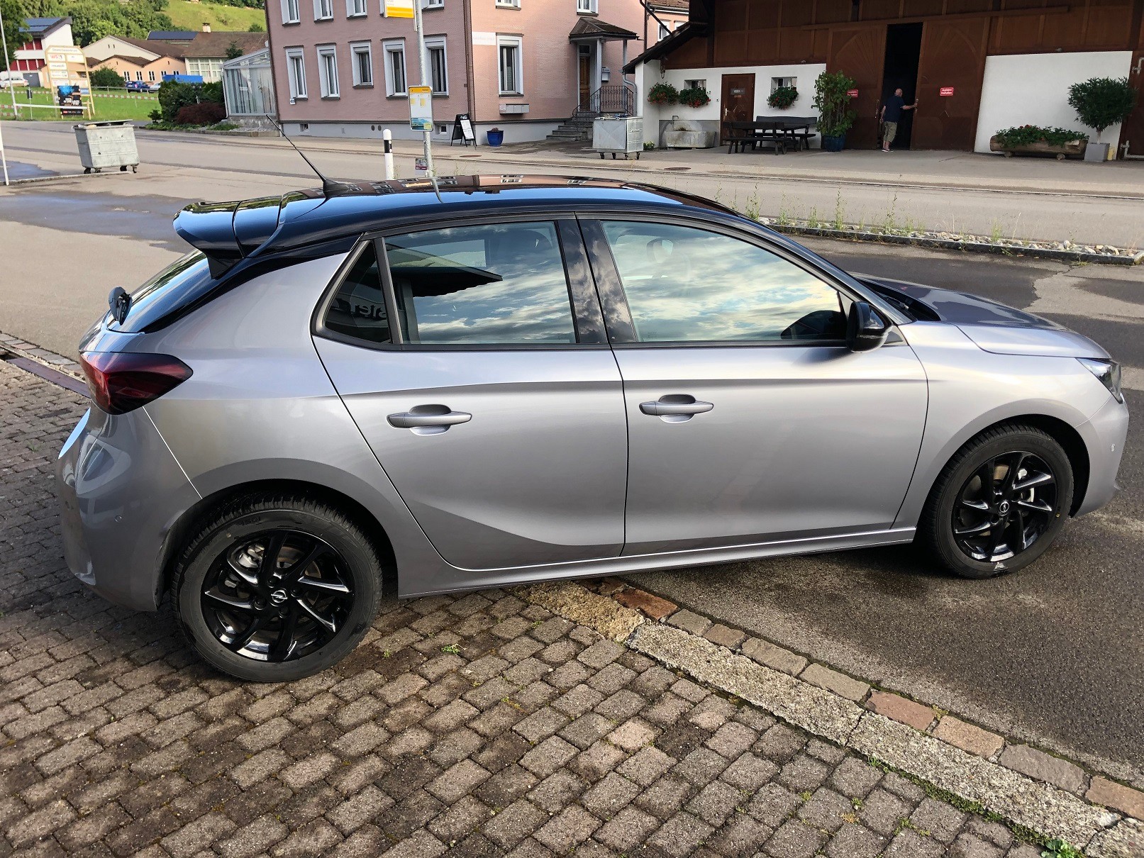 OPEL Corsa 1.2 T 130 GS Line-image-4