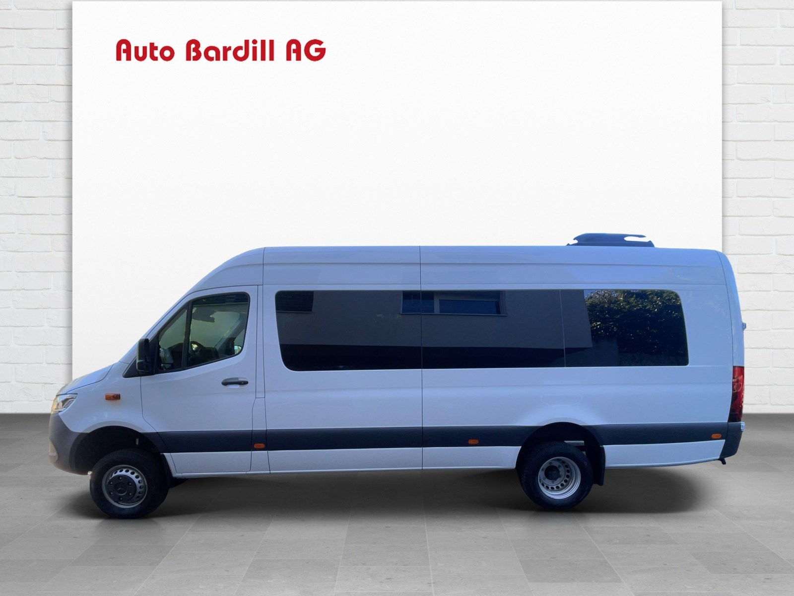 MERCEDES-BENZ Sprinter 519 CDI Extralang 9G-TRONIC 4x4-image-1