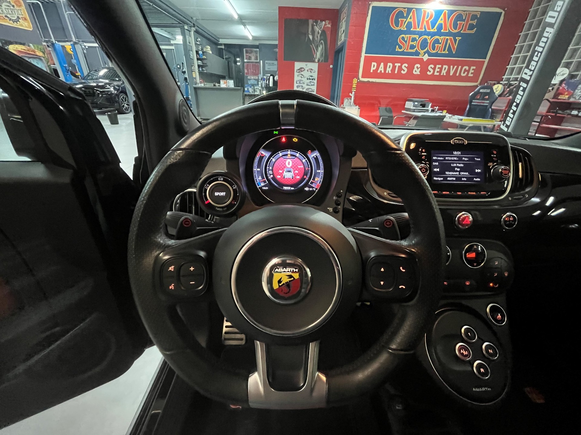 FIAT 595C 1.4 16V Turbo Abarth Dualogic-image-15