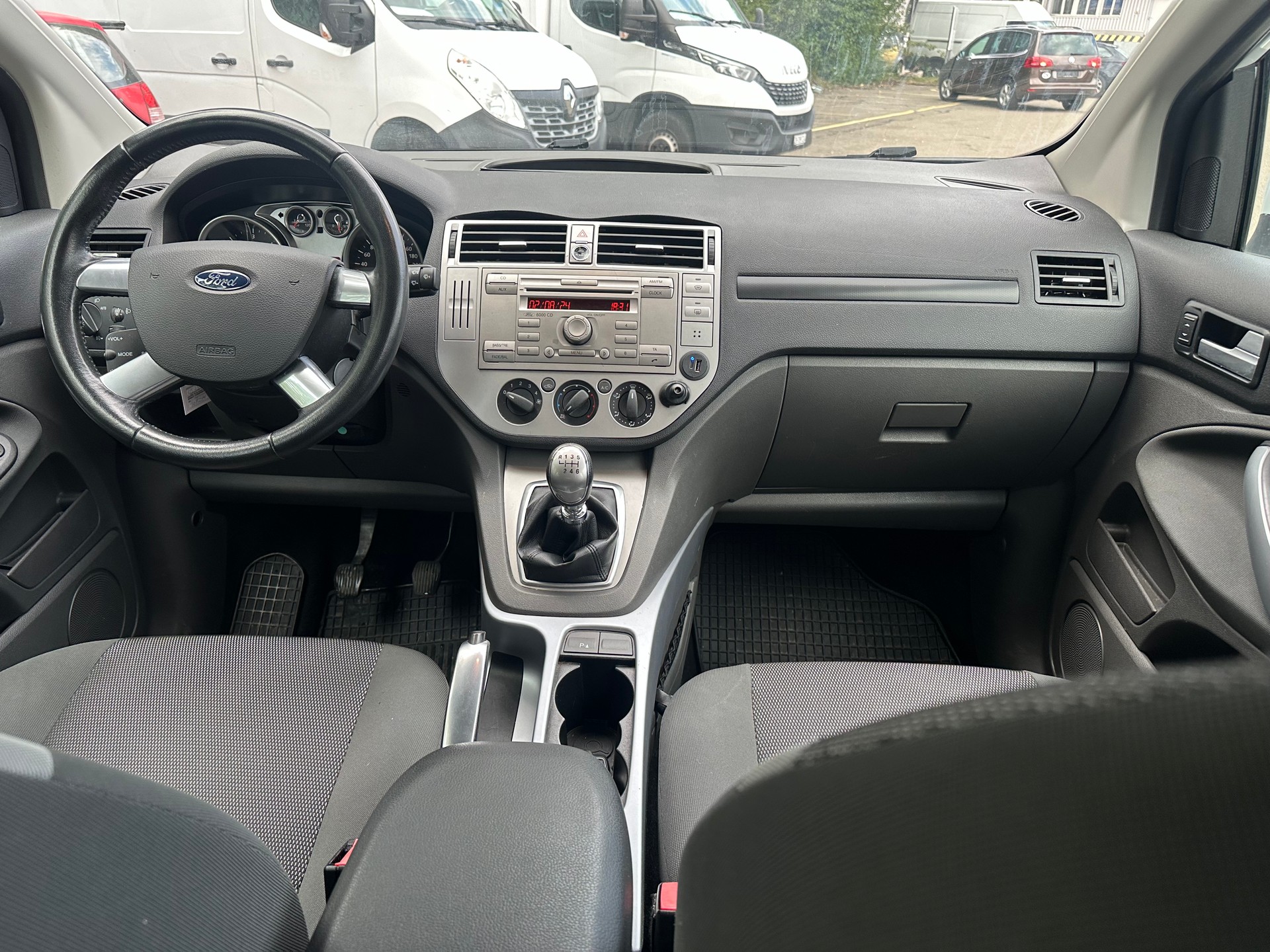 FORD Kuga 2.0 TDCi Carving 4WD-image-8