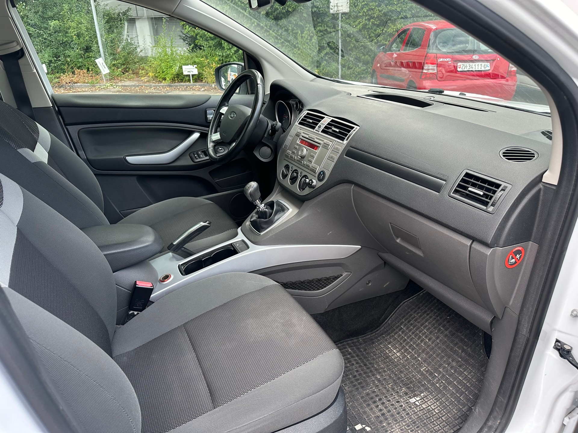 FORD Kuga 2.0 TDCi Carving 4WD-image-9