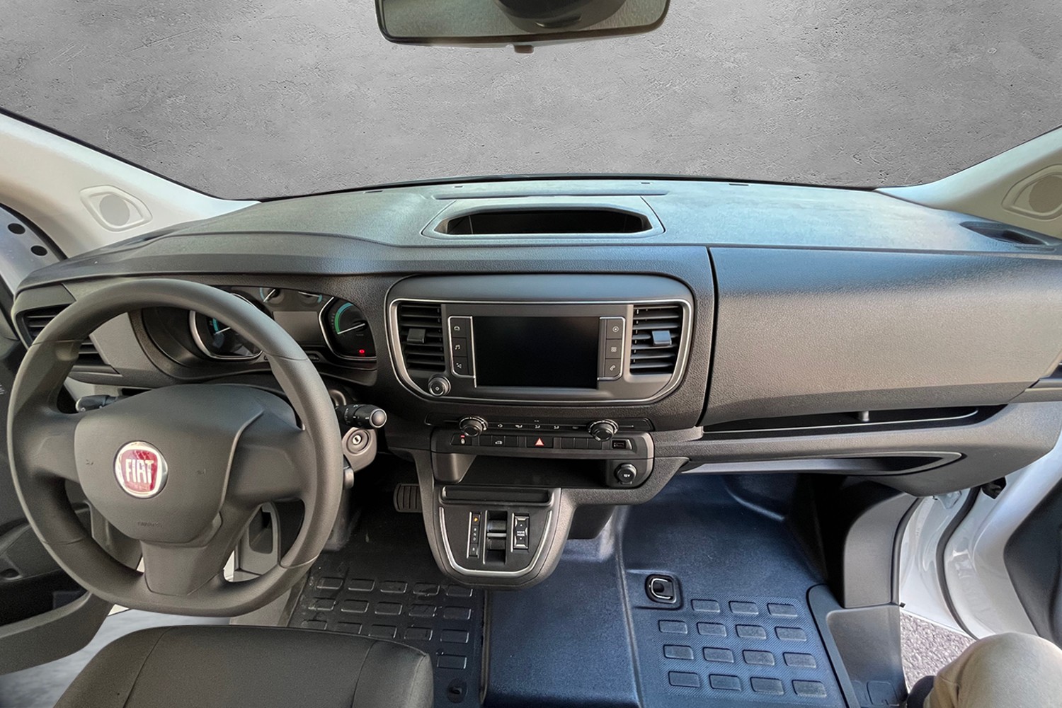 FIAT E-Scudo 50kWh L2 Verblecht Swiss Edition-image-10