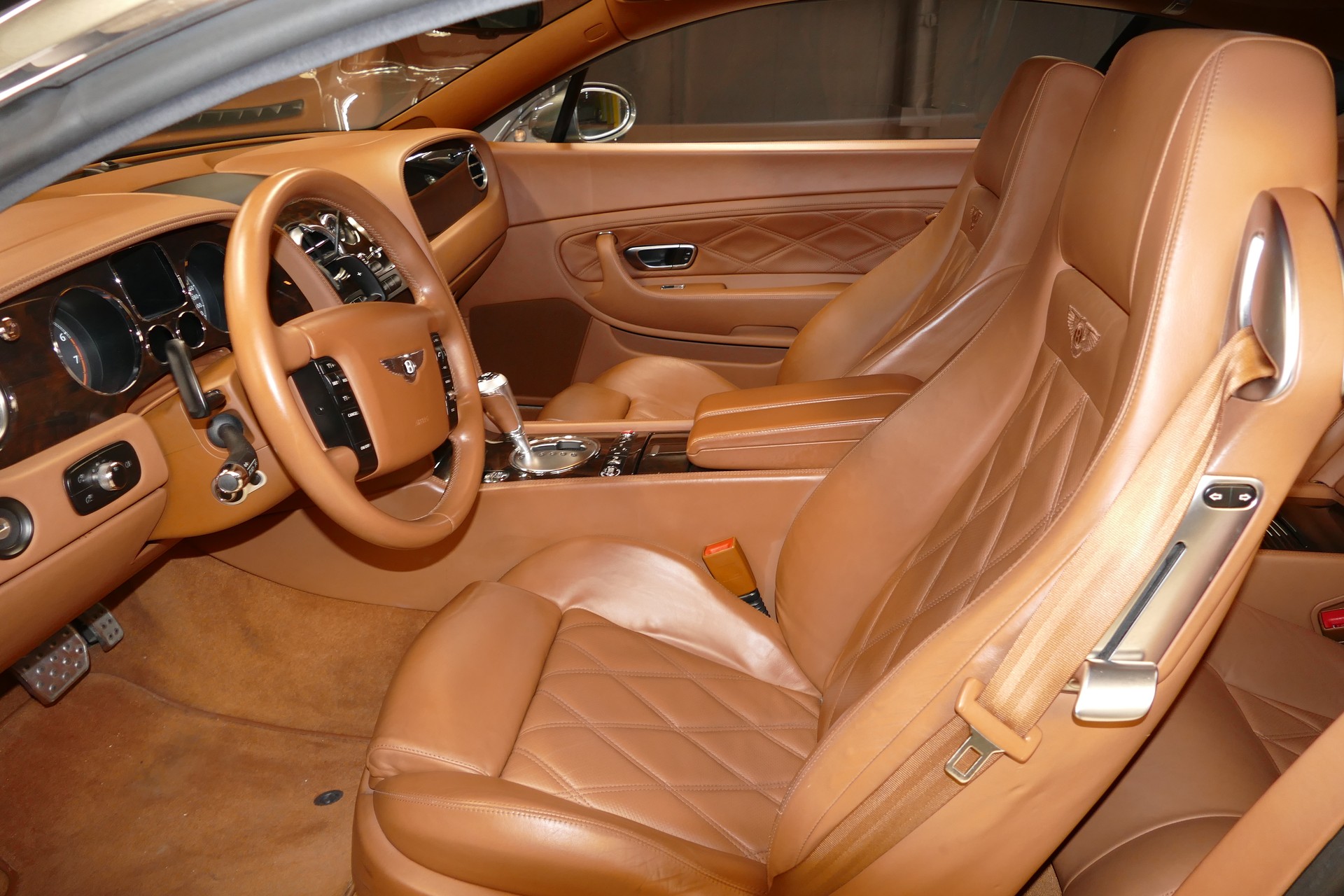 BENTLEY Continental GT 6.0 Mulliner-image-9