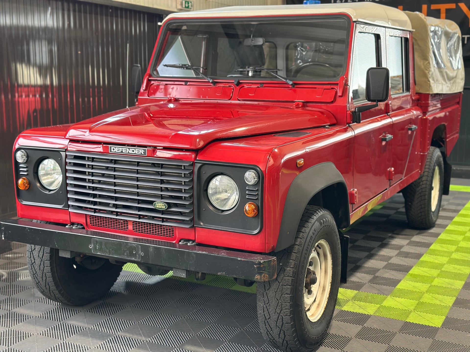 LAND ROVER Defender 130 2.5Td5-image-0
