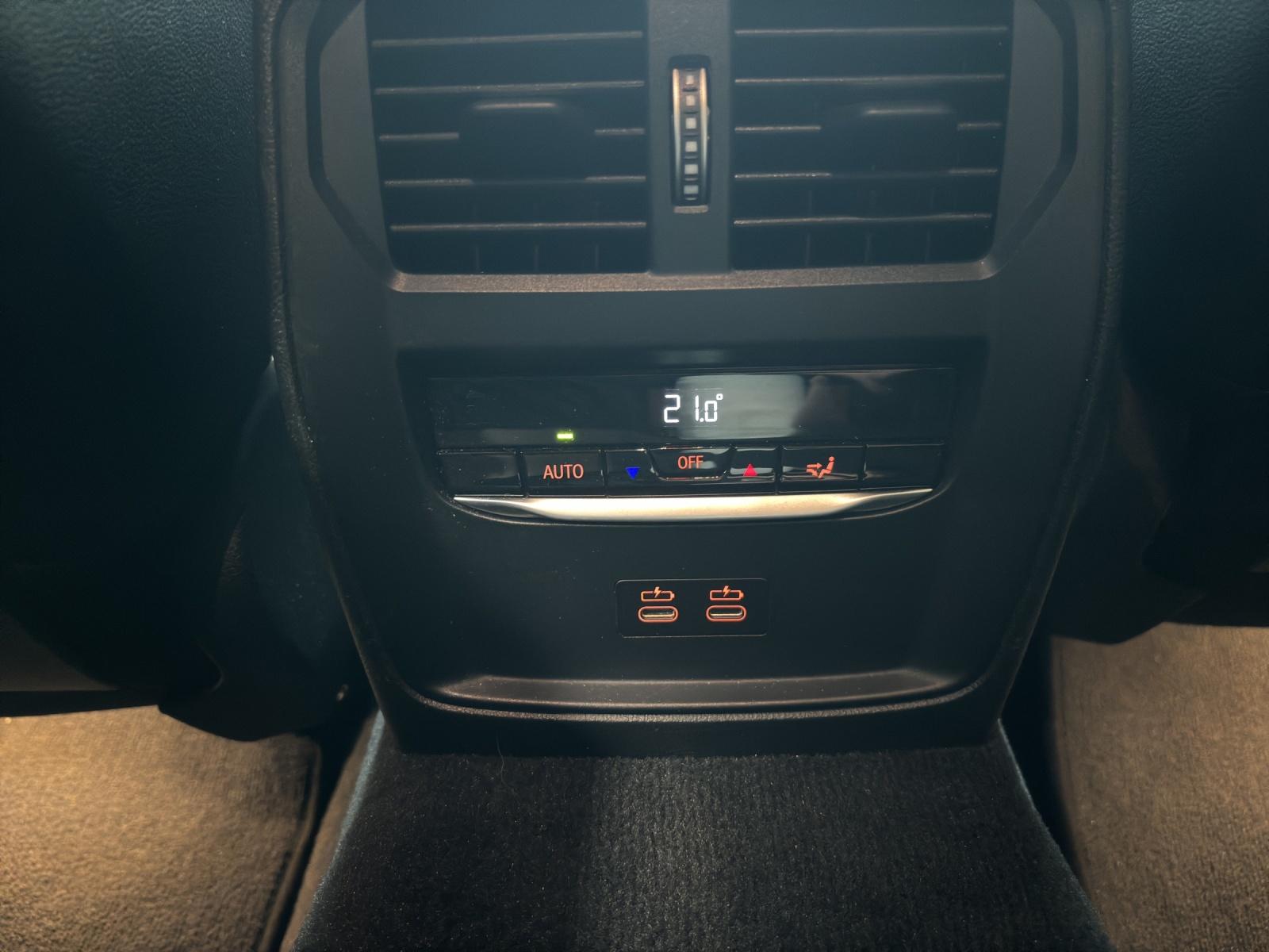 BMW 320d xDrive SAG Touring-image-18