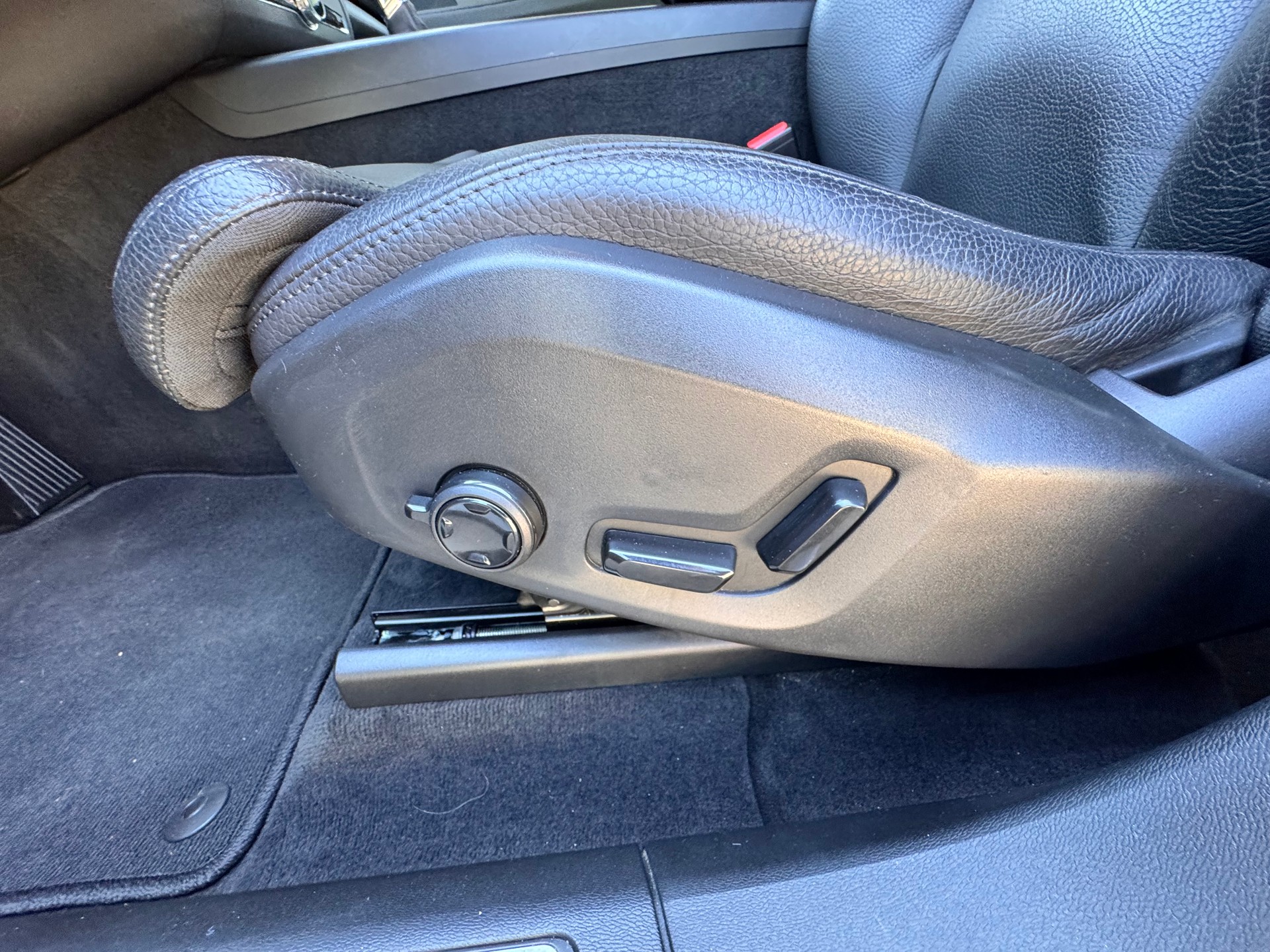 VOLVO XC60 D4 Inscription Geartronic-image-12