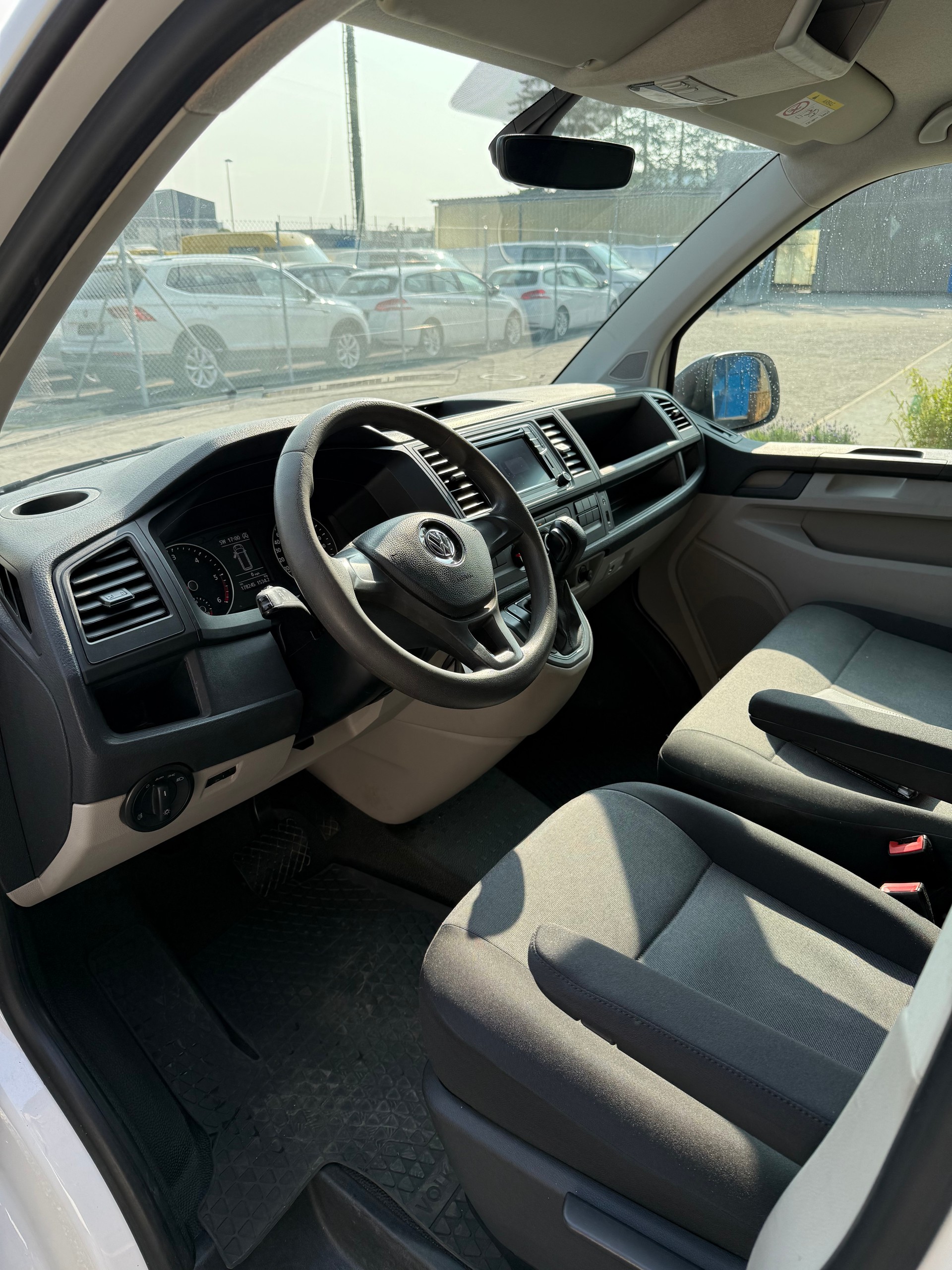 VW T6 2.0 TDI 4Motion DSG-image-8