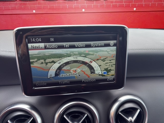 MERCEDES-BENZ A 250 AMG Line 4Matic 7G-DCT-image-16