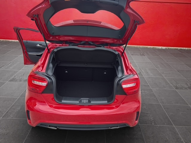 MERCEDES-BENZ A 250 AMG Line 4Matic 7G-DCT-image-7