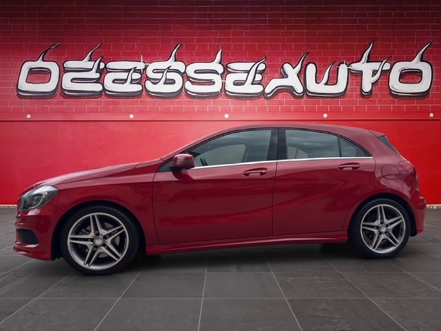 MERCEDES-BENZ A 250 AMG Line 4Matic 7G-DCT-image-3