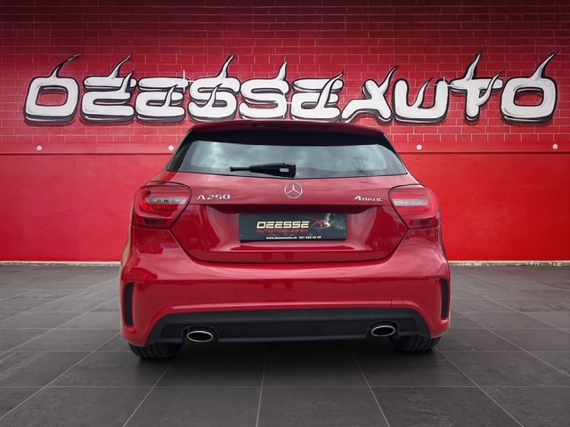 MERCEDES-BENZ A 250 AMG Line 4Matic 7G-DCT-image-5