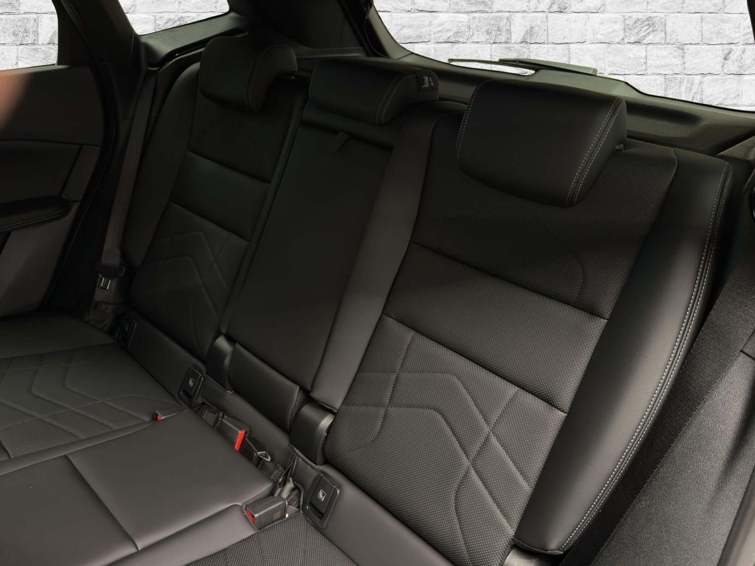 BMW 230e xDr. Act. T. M Sport-image-12