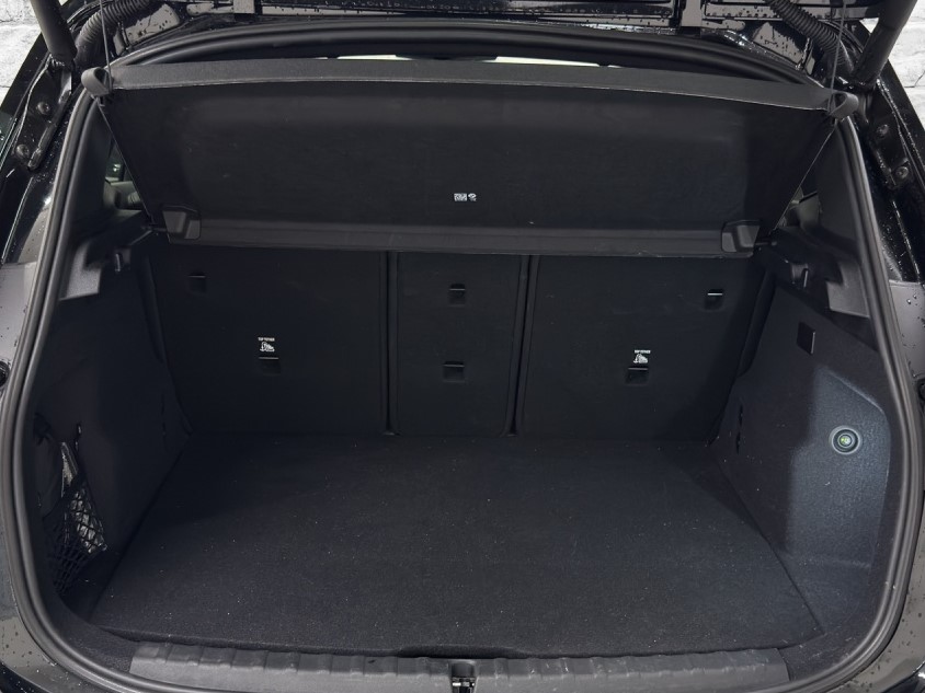 BMW 230e xDr. Act. T. M Sport-image-16