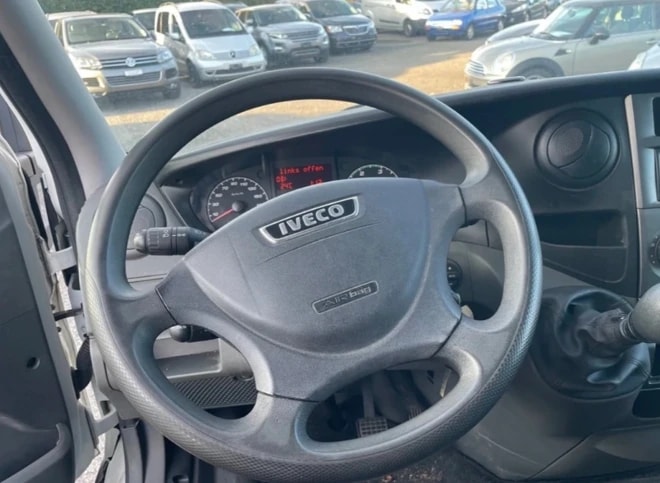 IVECO 35 S 15 V-image-9