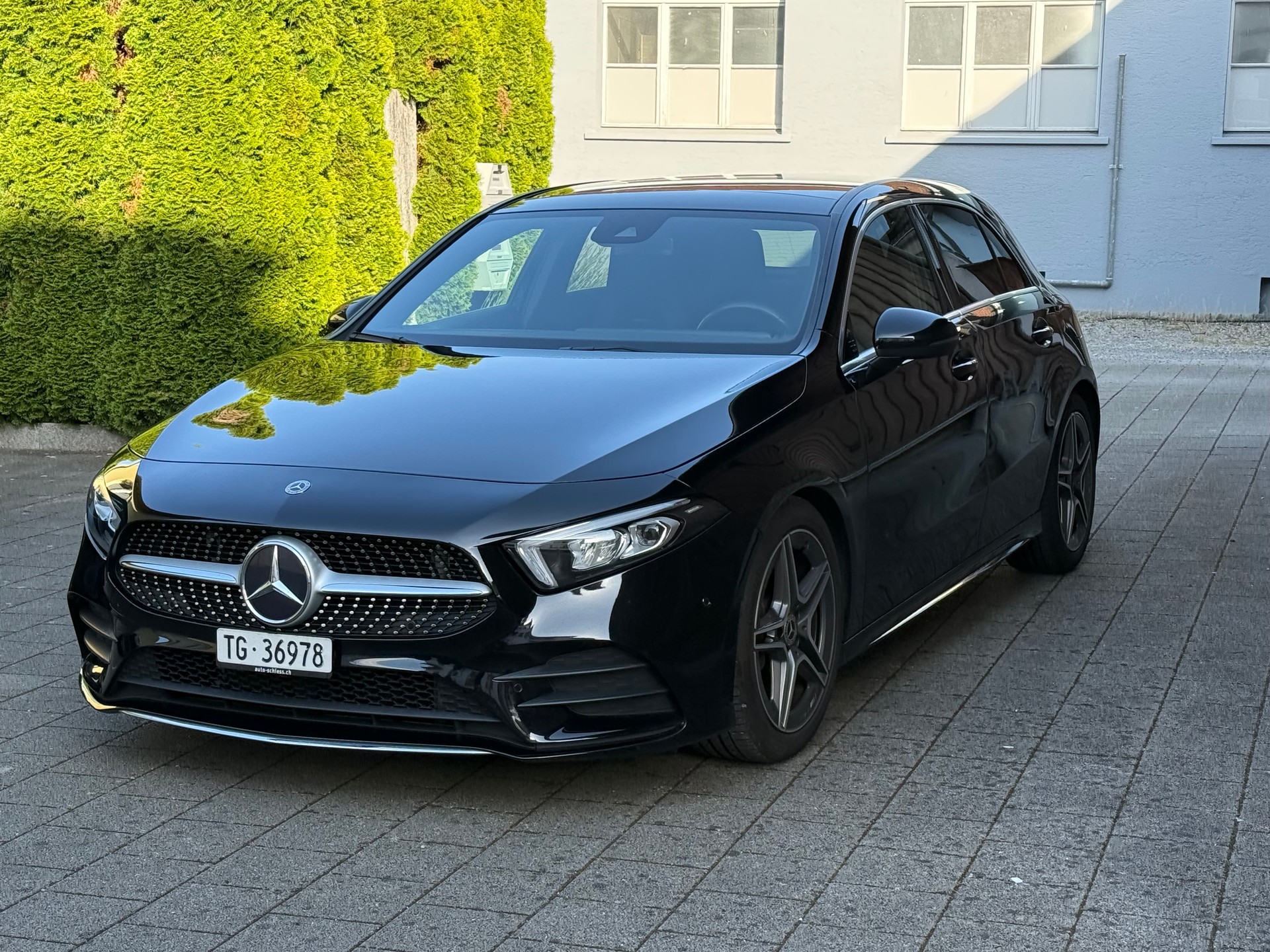 MERCEDES-BENZ A 200 AMG Line 7G-DCT-image-0
