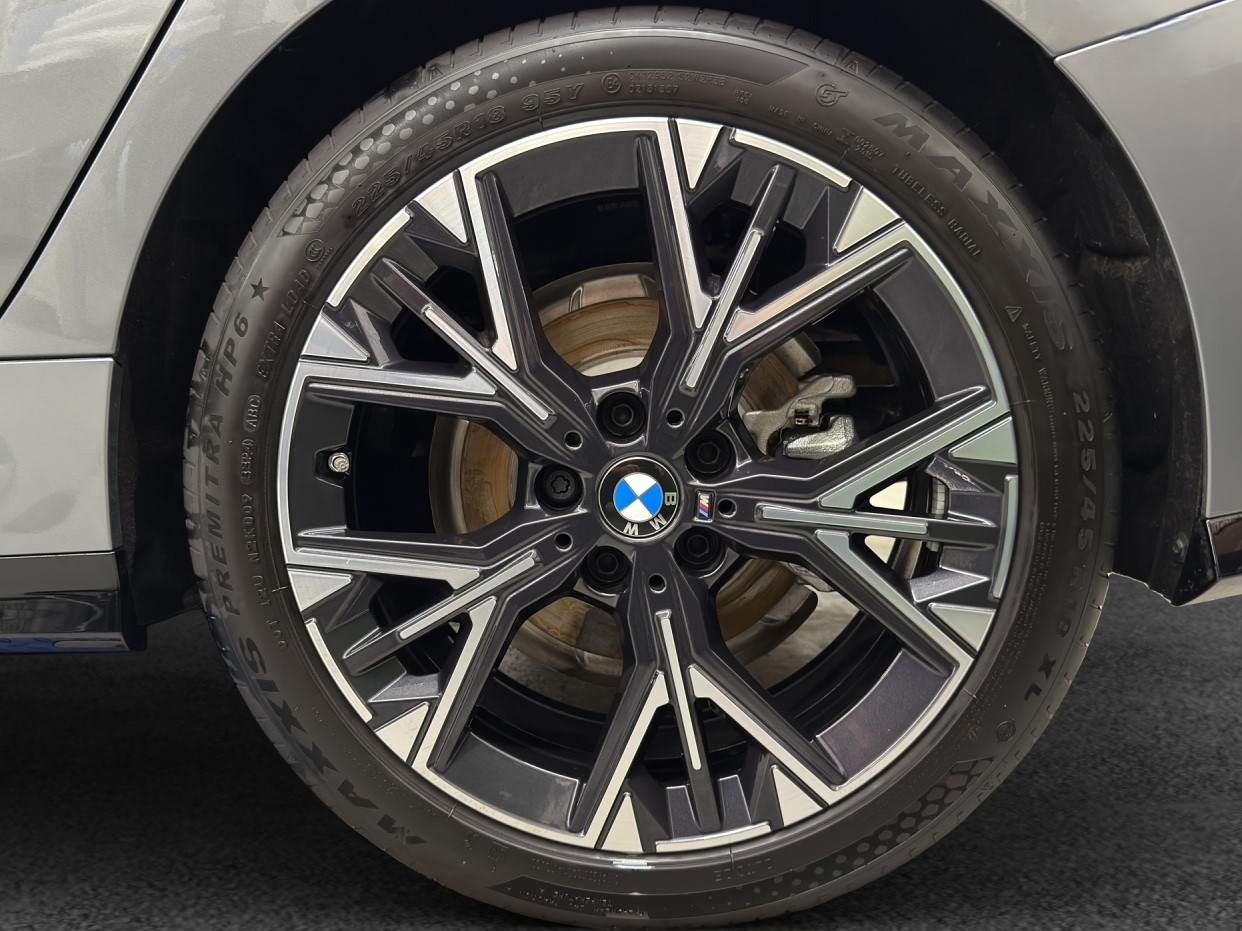 BMW 120d M Sport Steptronic-image-8