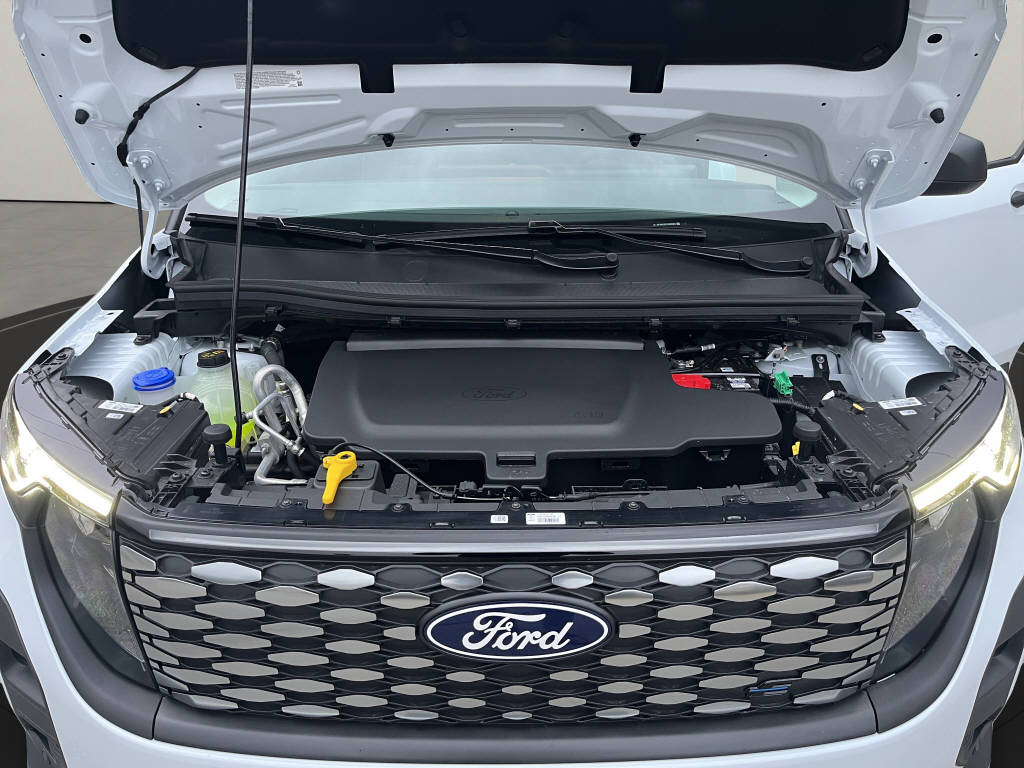 FORD E-Transit Courier Van Trend 136 FWD 0.99 Leasing-image-19