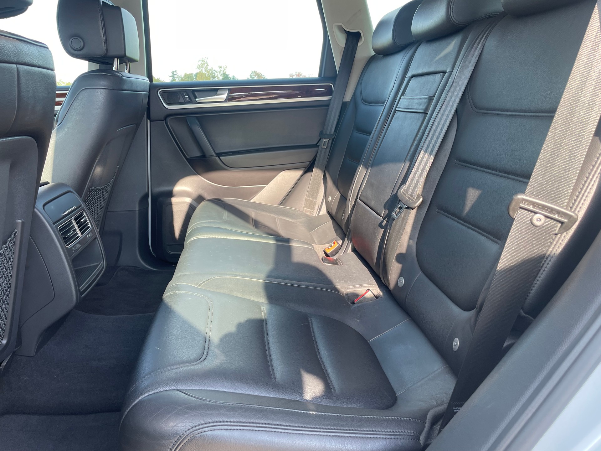VW Touareg 3.0 TSI Hybrid Tiptronic * HYBRID - 3500kg AHK *-image-13
