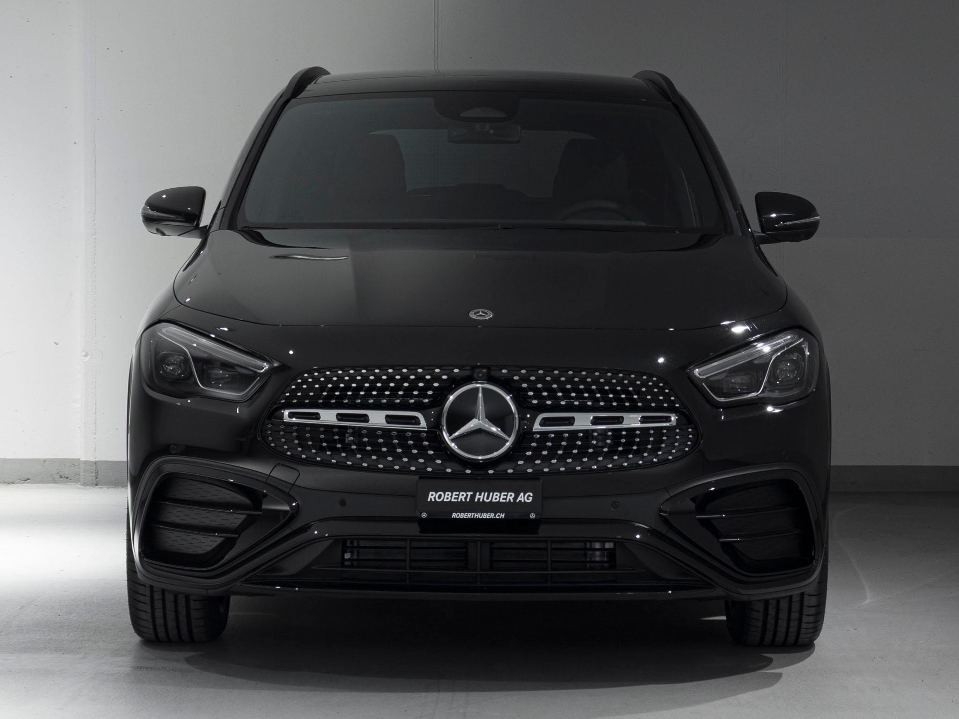 MERCEDES-BENZ GLA 220 d 4MATIC-image-2