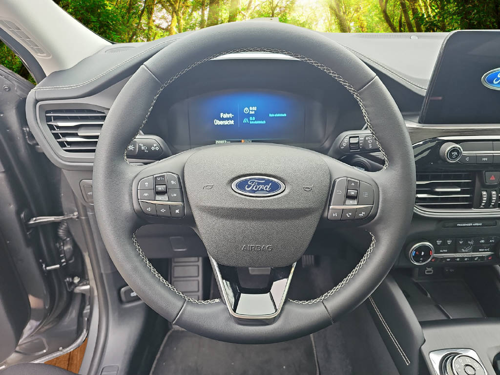 FORD Kuga 2.5 Hybrid Vignale-image-7