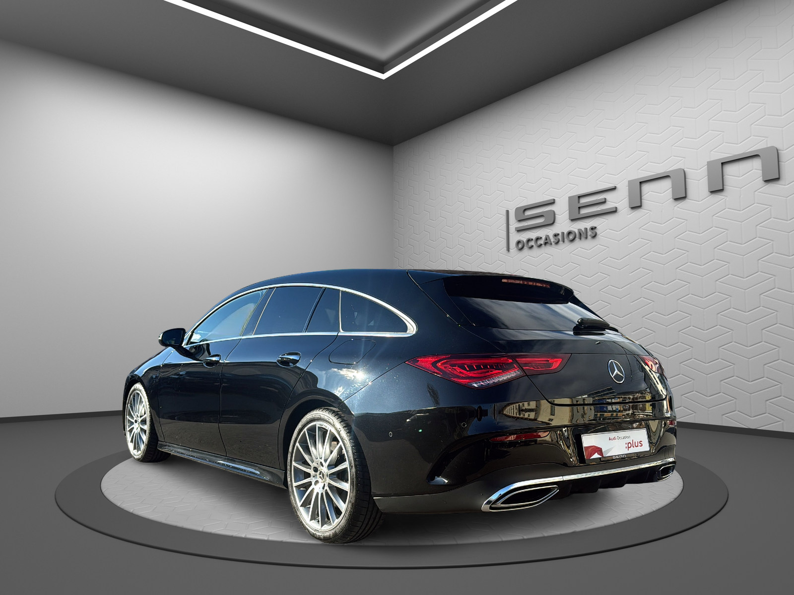 MERCEDES-BENZ CLA Shooting Brake 250 4Matic 7G-DCT AMG Line-image-3