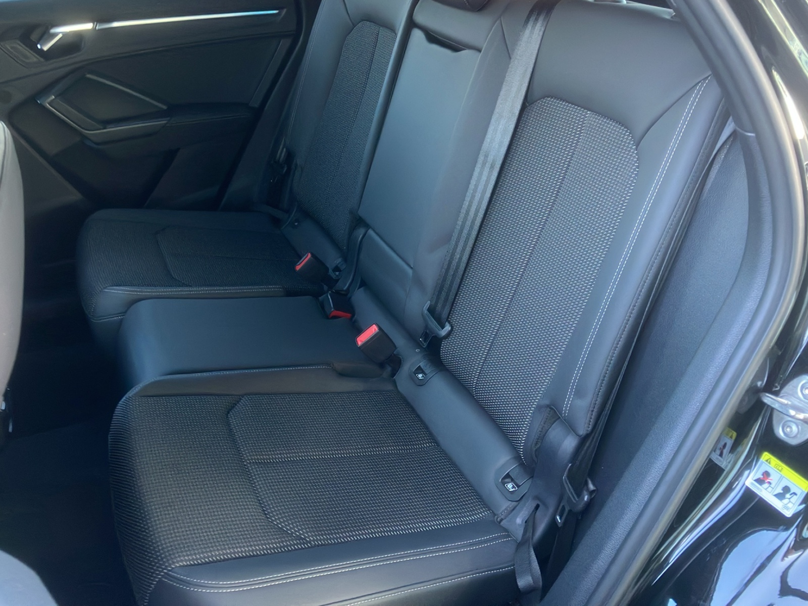 AUDI Q3 Sportback 35 TFSI S line Attraction S-tronic-image-11