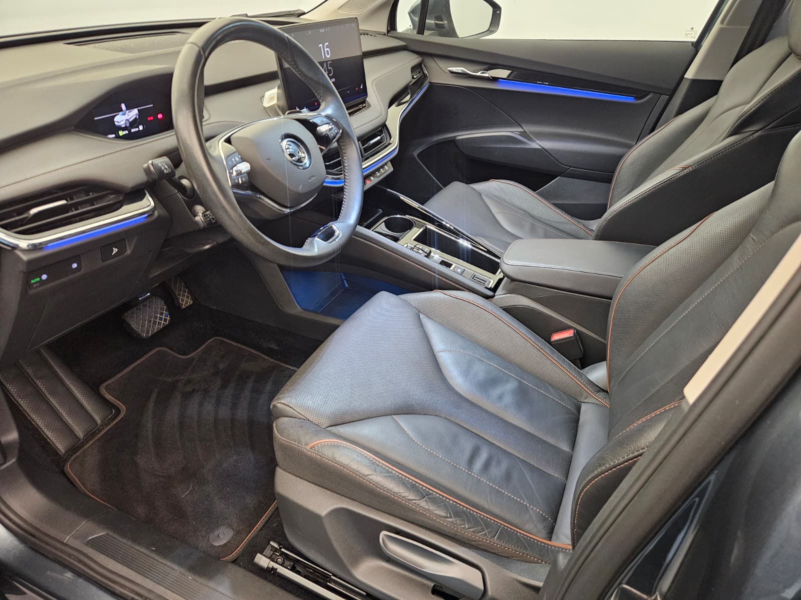 SKODA Enyaq iV 80x-image-11