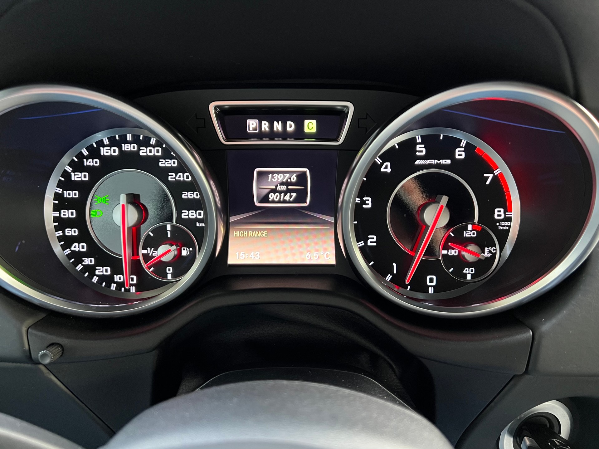 MERCEDES-BENZ G 63 AMG Automatic-image-24