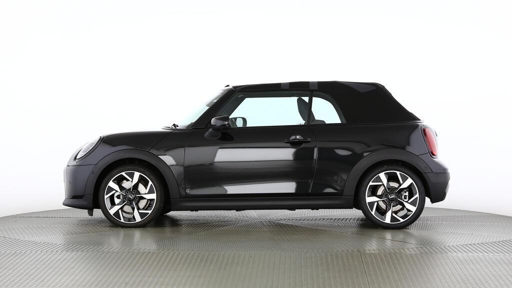 MINI Cooper S Cabrio-image-1