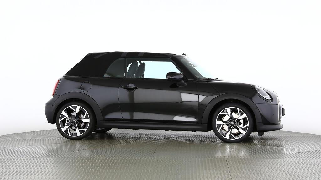 MINI Cooper S Cabrio-image-2