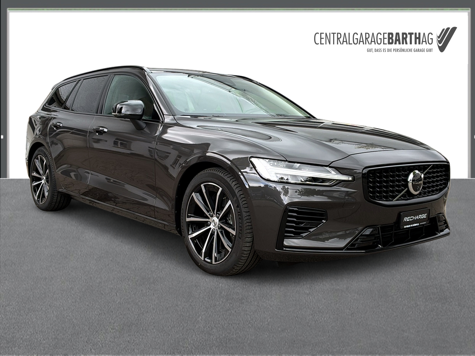 VOLVO V60 2.0 T6 TE Plus Dark eAWD-image-2