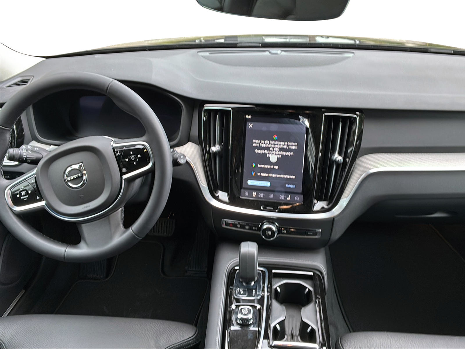 VOLVO V60 2.0 T6 TE Plus Dark eAWD-image-9