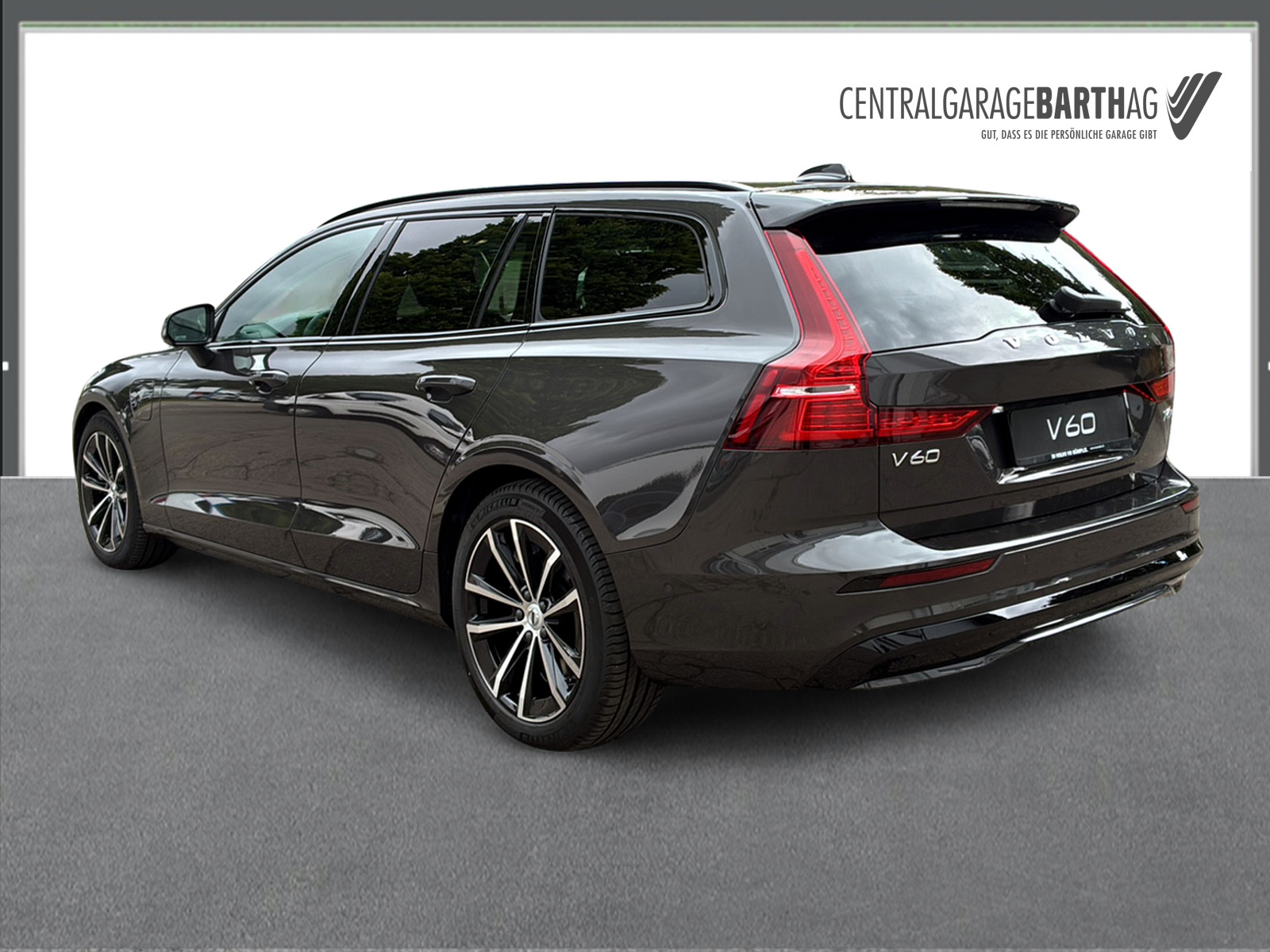 VOLVO V60 2.0 T6 TE Plus Dark eAWD-image-5