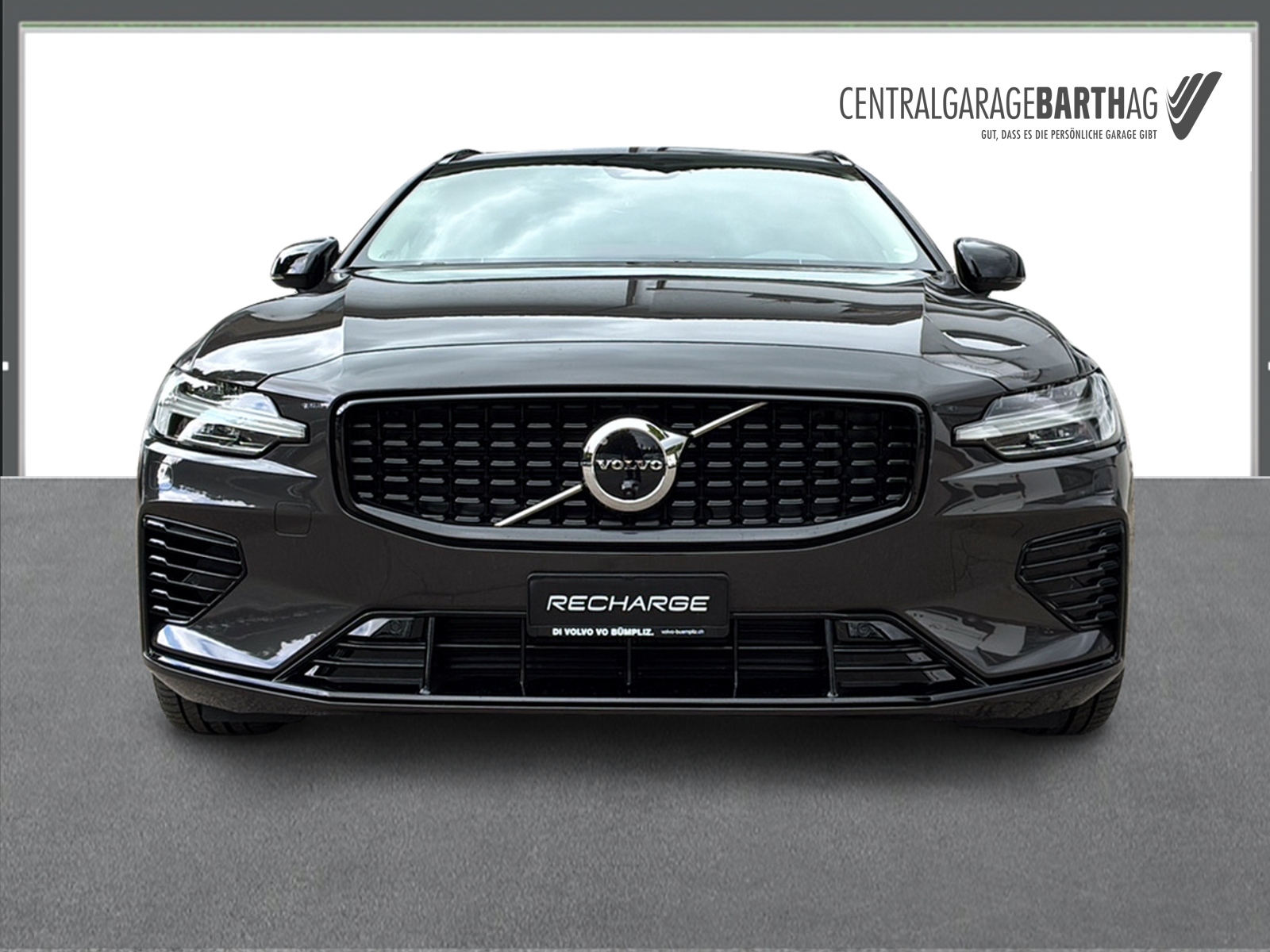 VOLVO V60 2.0 T6 TE Plus Dark eAWD-image-1