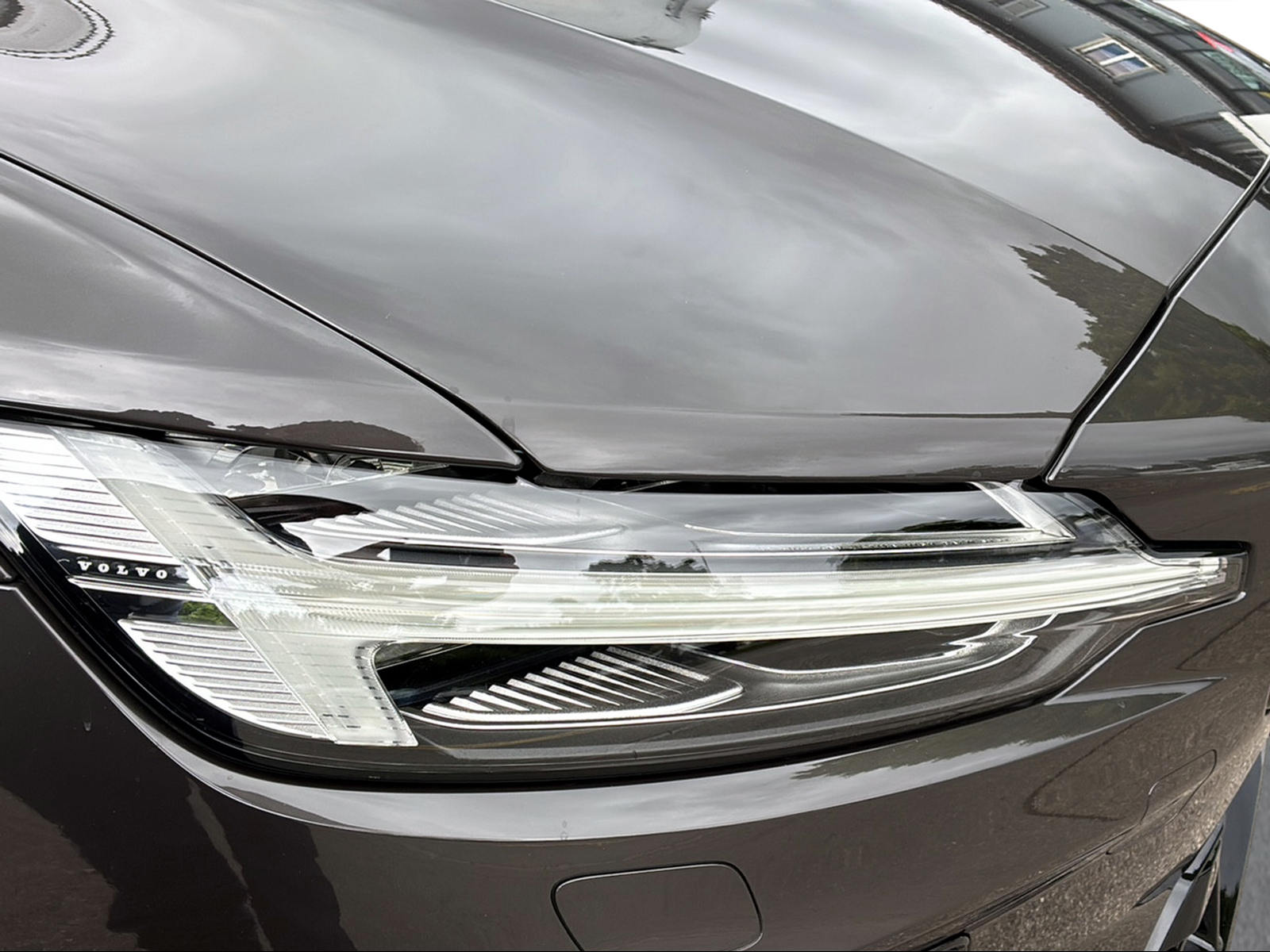 VOLVO V60 2.0 T6 TE Plus Dark eAWD-image-15