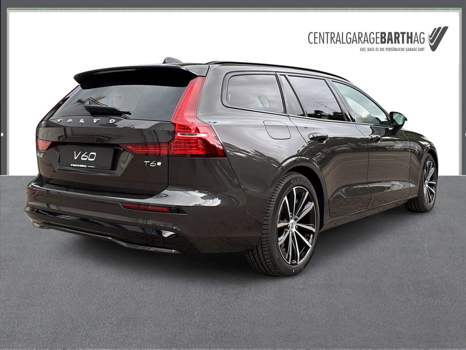 VOLVO V60 2.0 T6 TE Plus Dark eAWD-image-8