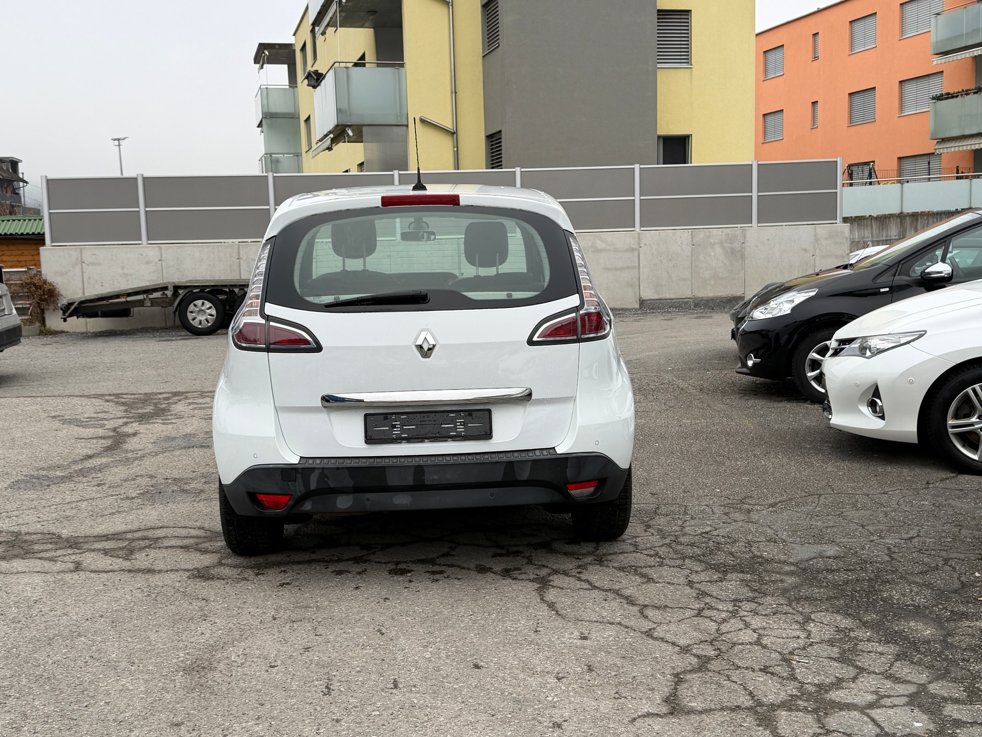 RENAULT Scénic 1.2 16V Turbo Dynamique-image-13
