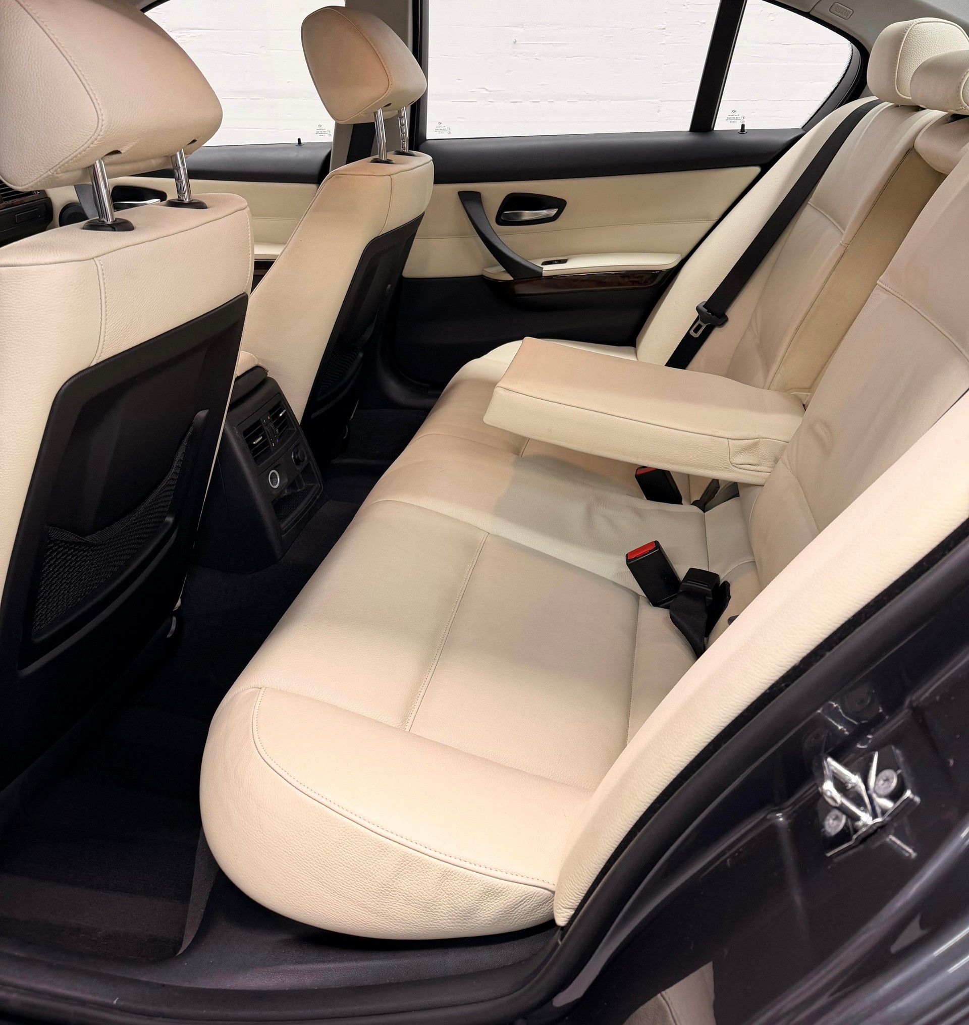 BMW 325d (3.0 Diesel) Sport Edition Automat Frisch ab MFK Top Angebot-image-8