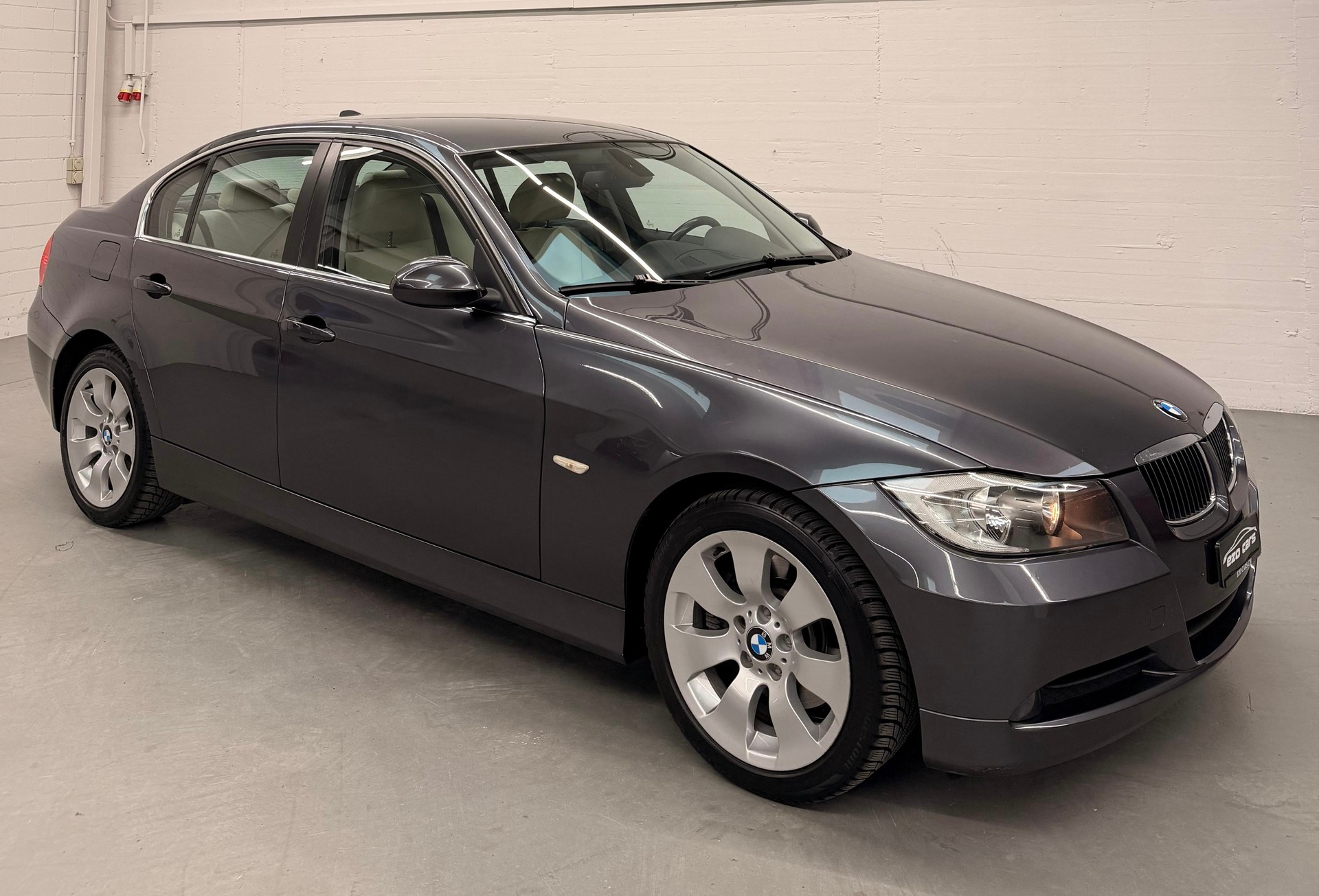 BMW 325d (3.0 Diesel) Sport Edition Automat Frisch ab MFK Top Angebot-image-4