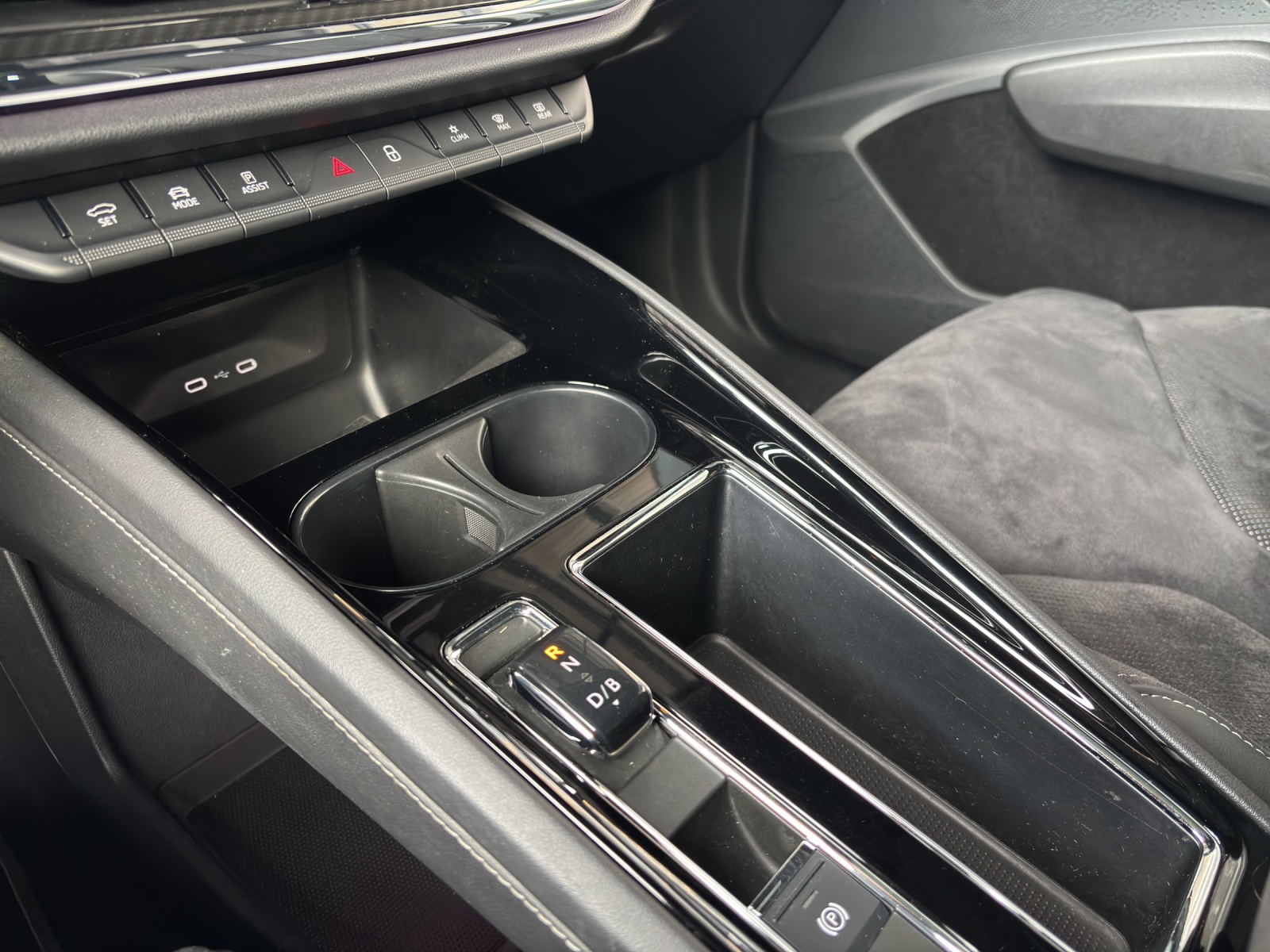 SKODA Enyaq iV 80 SportLine-image-8