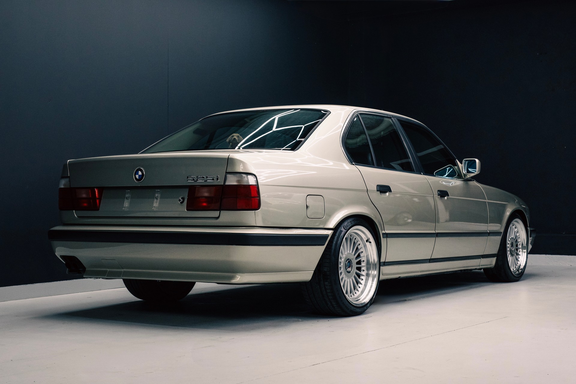 BMW 525i A-image-3