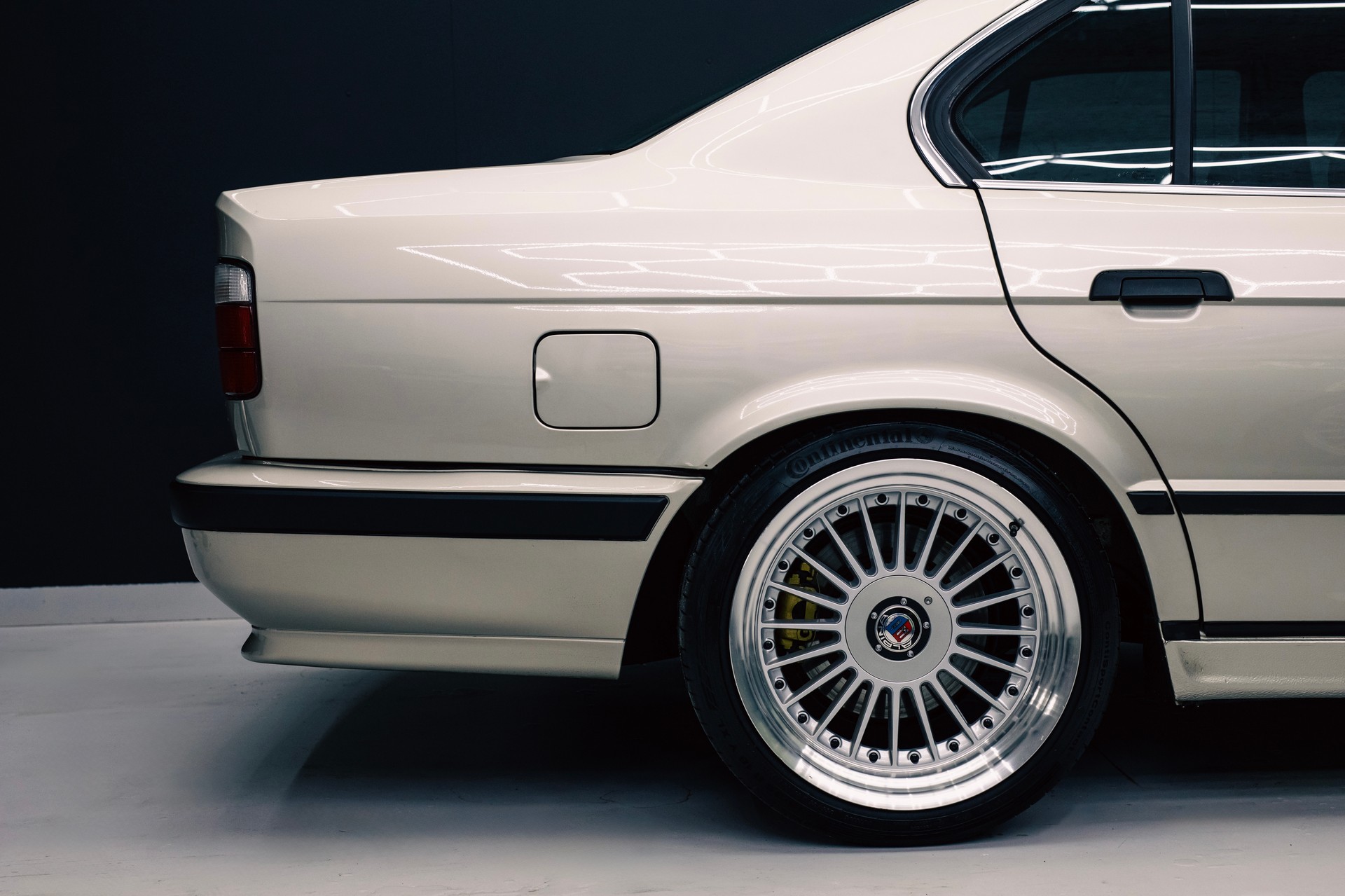 BMW 525i A-image-2